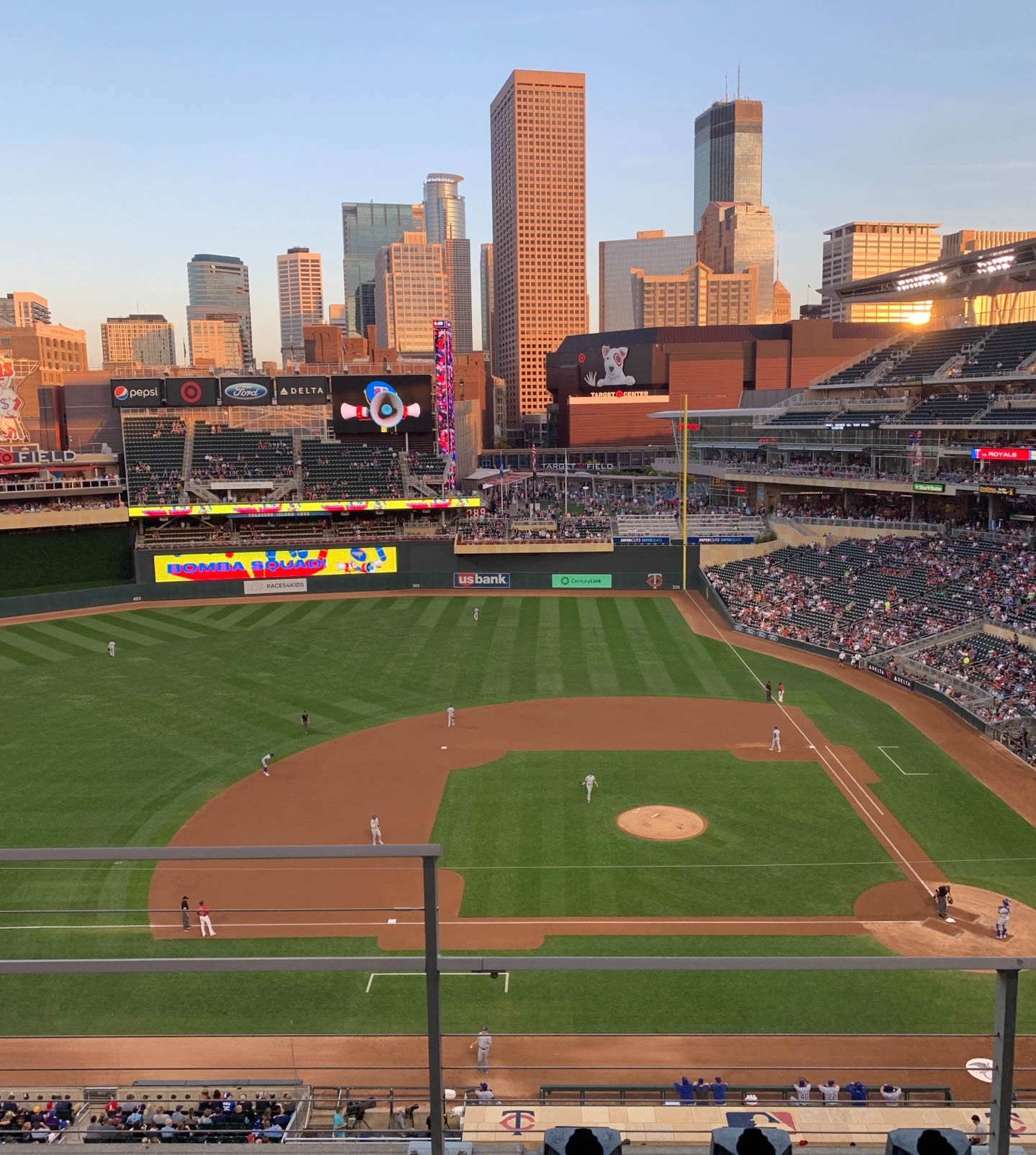section 320 seat view  - target field