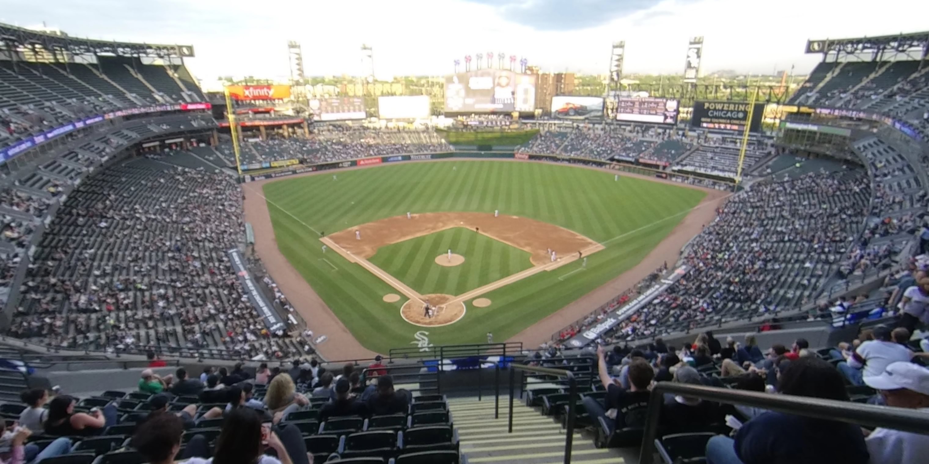 section 530 panoramic seat view  - guaranteed rate field
