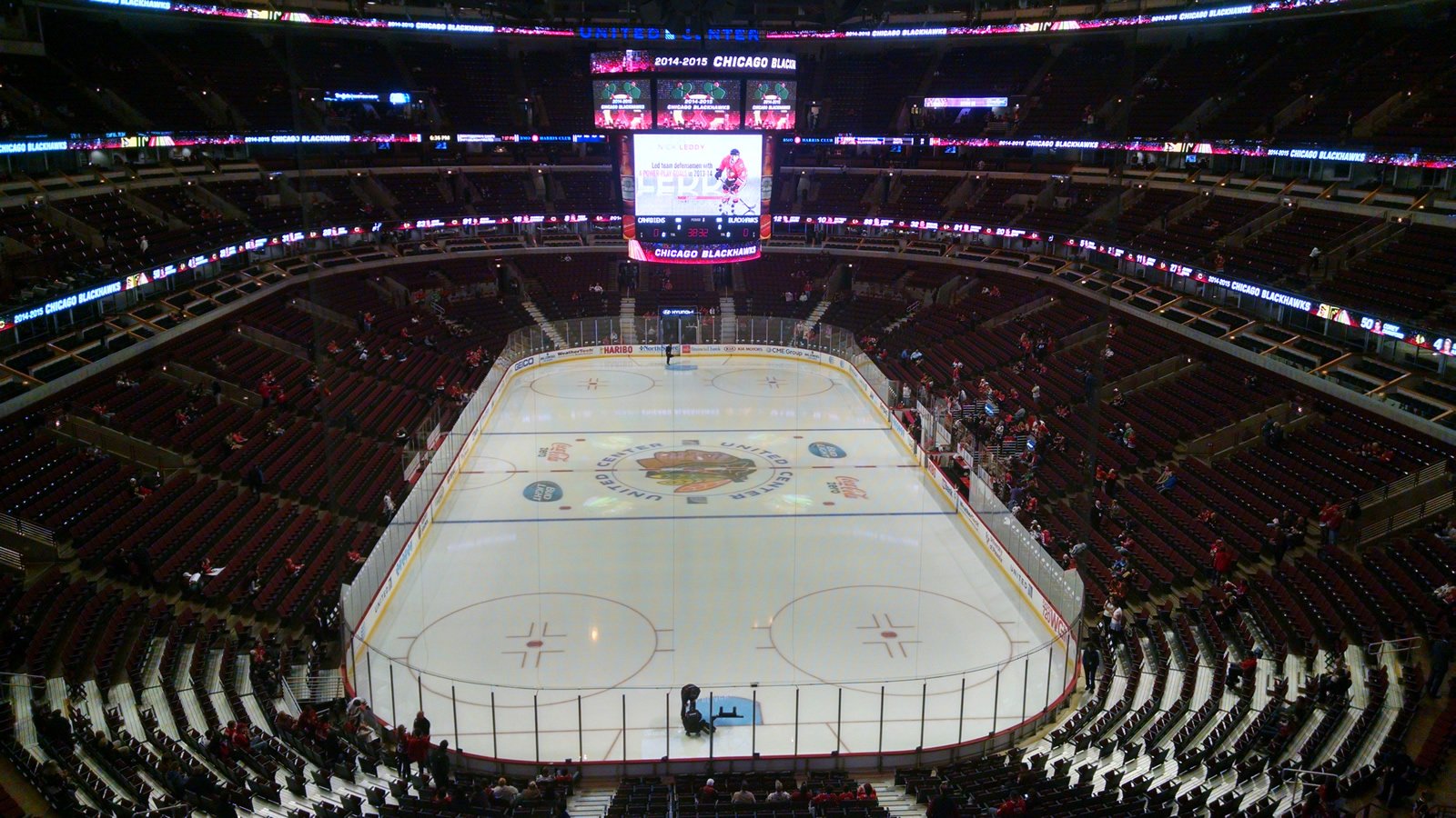 The Chicago Blackhawks pose for their official 2014-2015 team