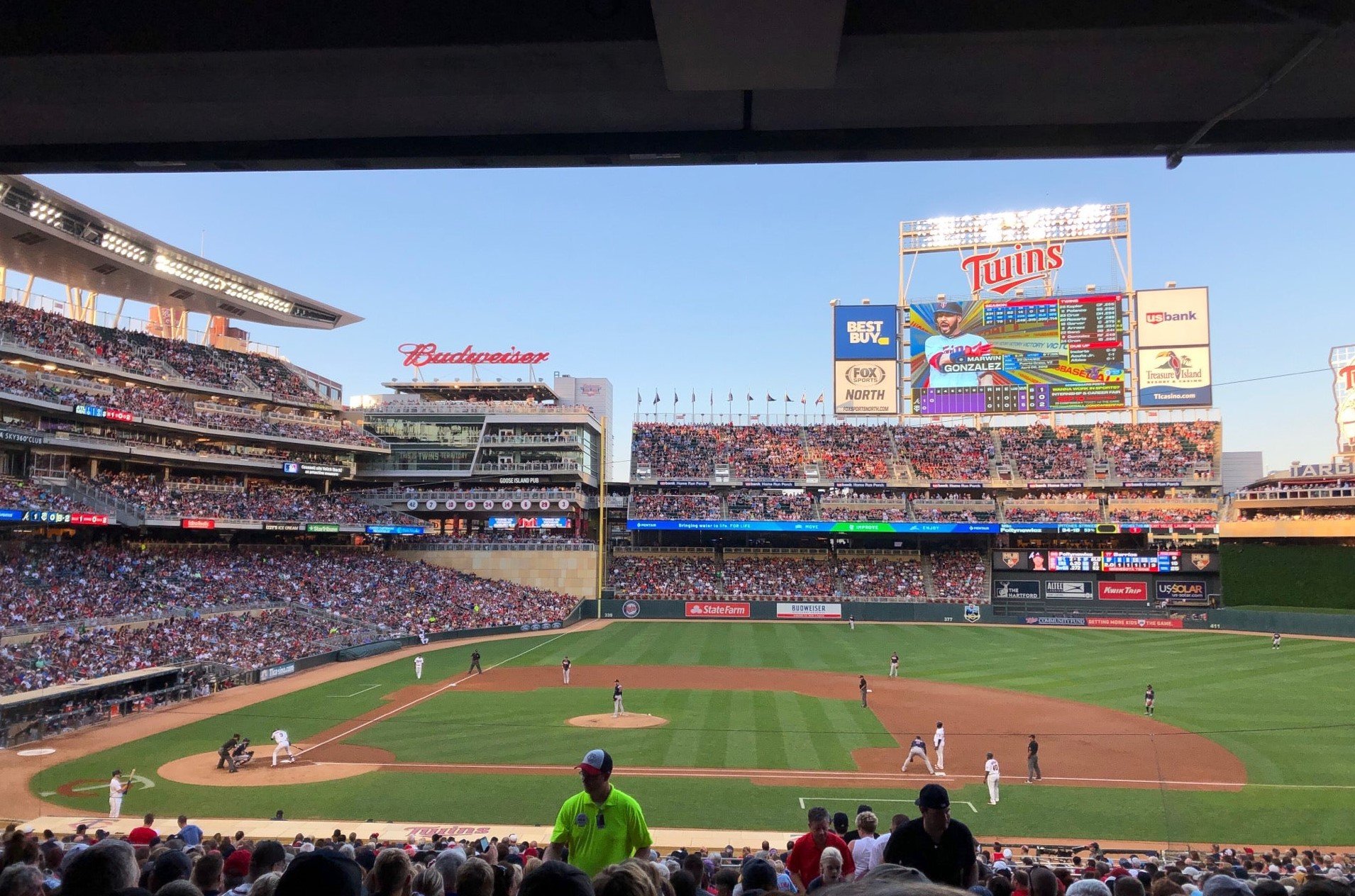 Ered Seating At Target Field