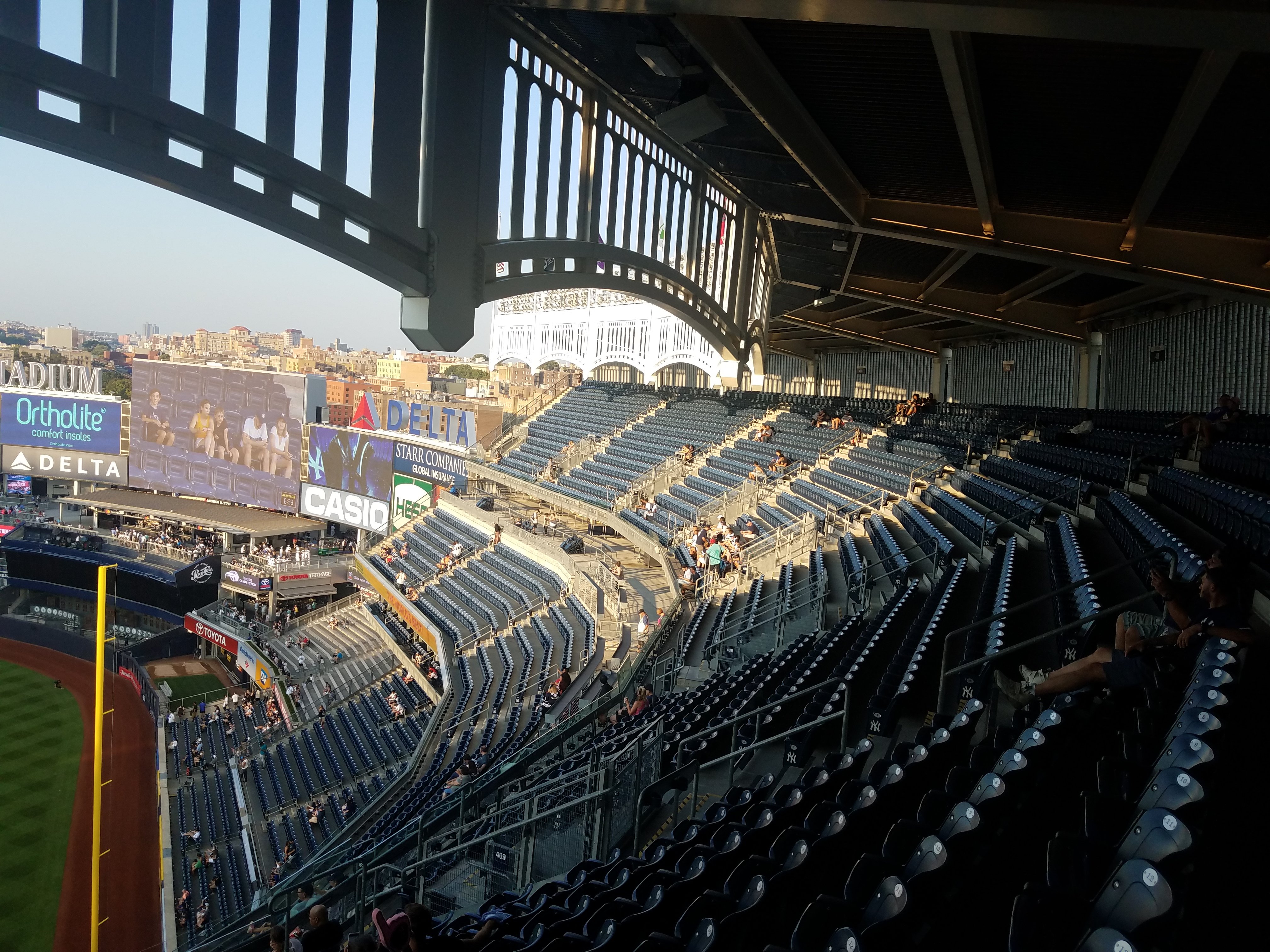 yankee stadium covered seats grandstand
