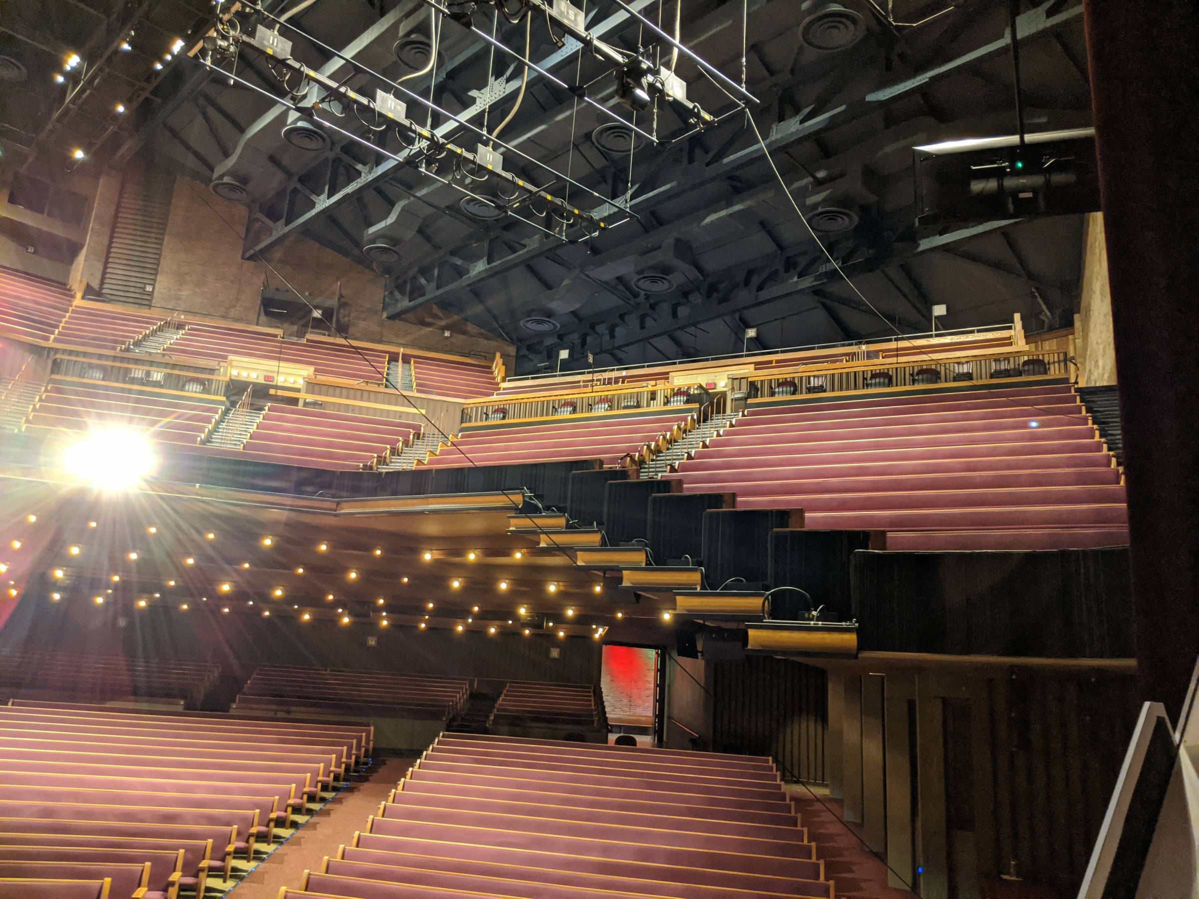 side seating at Grand Ole Opry House