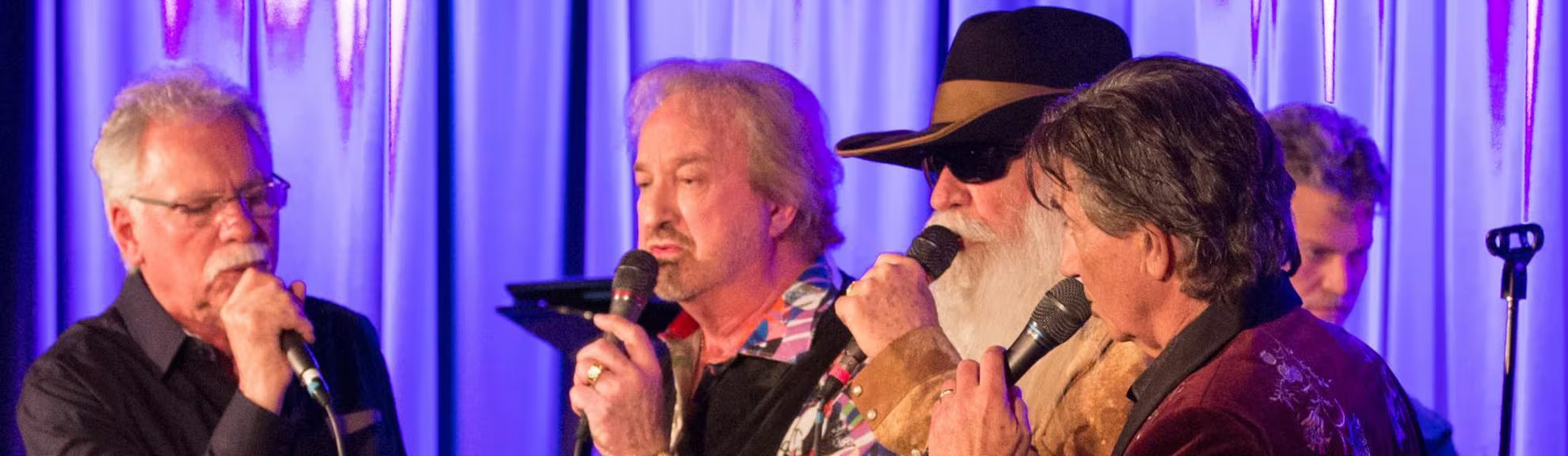 The Oak Ridge Boys - Made Christmas Farewell Tour