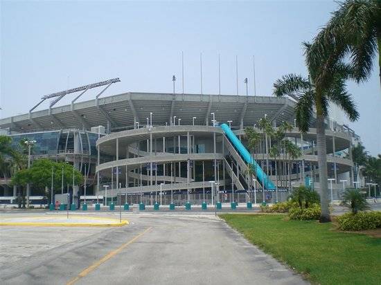 Escalators and winding walkway at Hard Rock Stadium Escalators and winding walkway at Hard Rock Stadium
