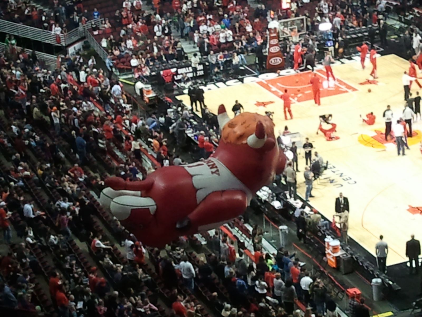 benny the bull balloon