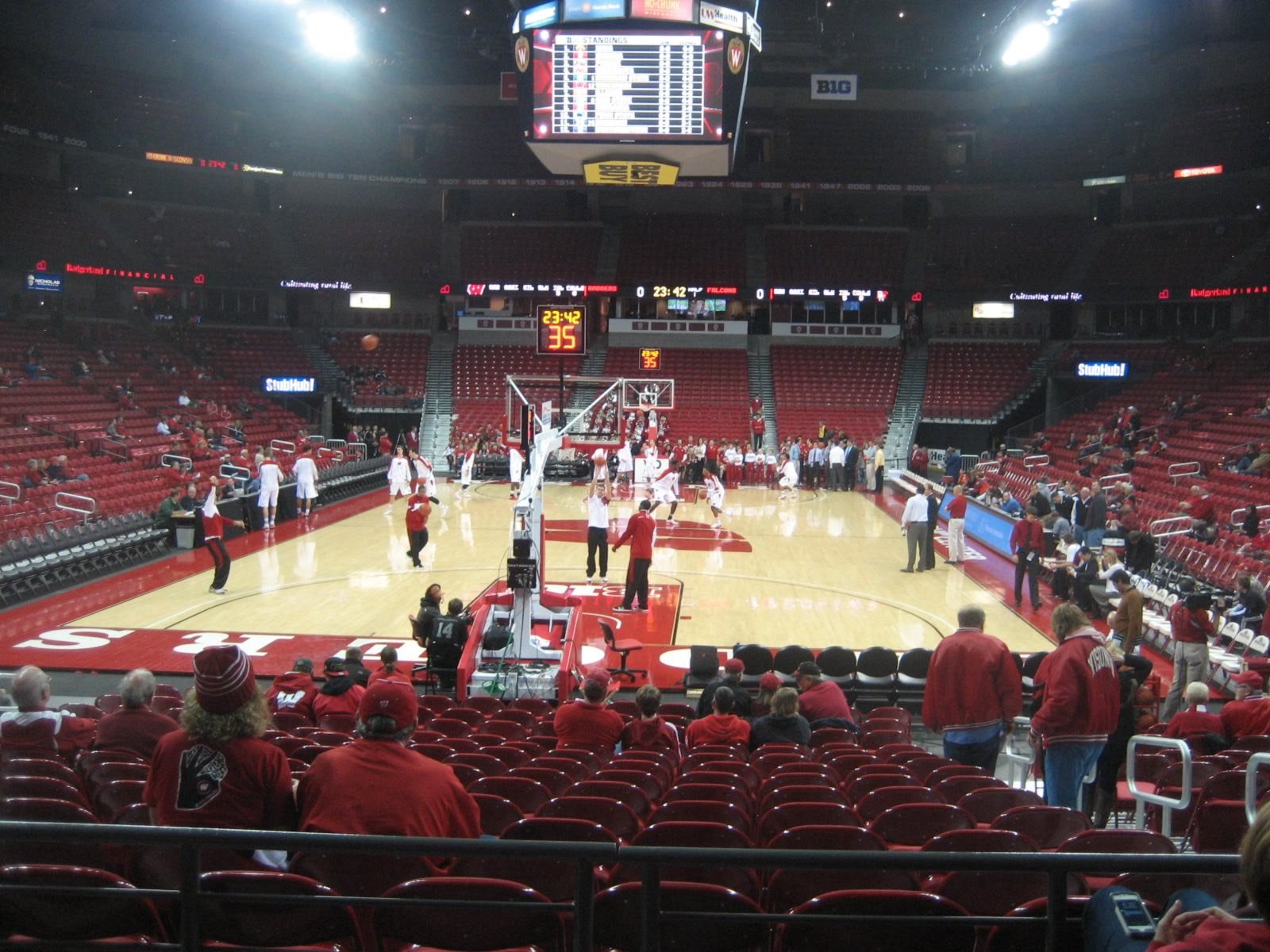 section 101, row d seat view  for basketball - kohl center