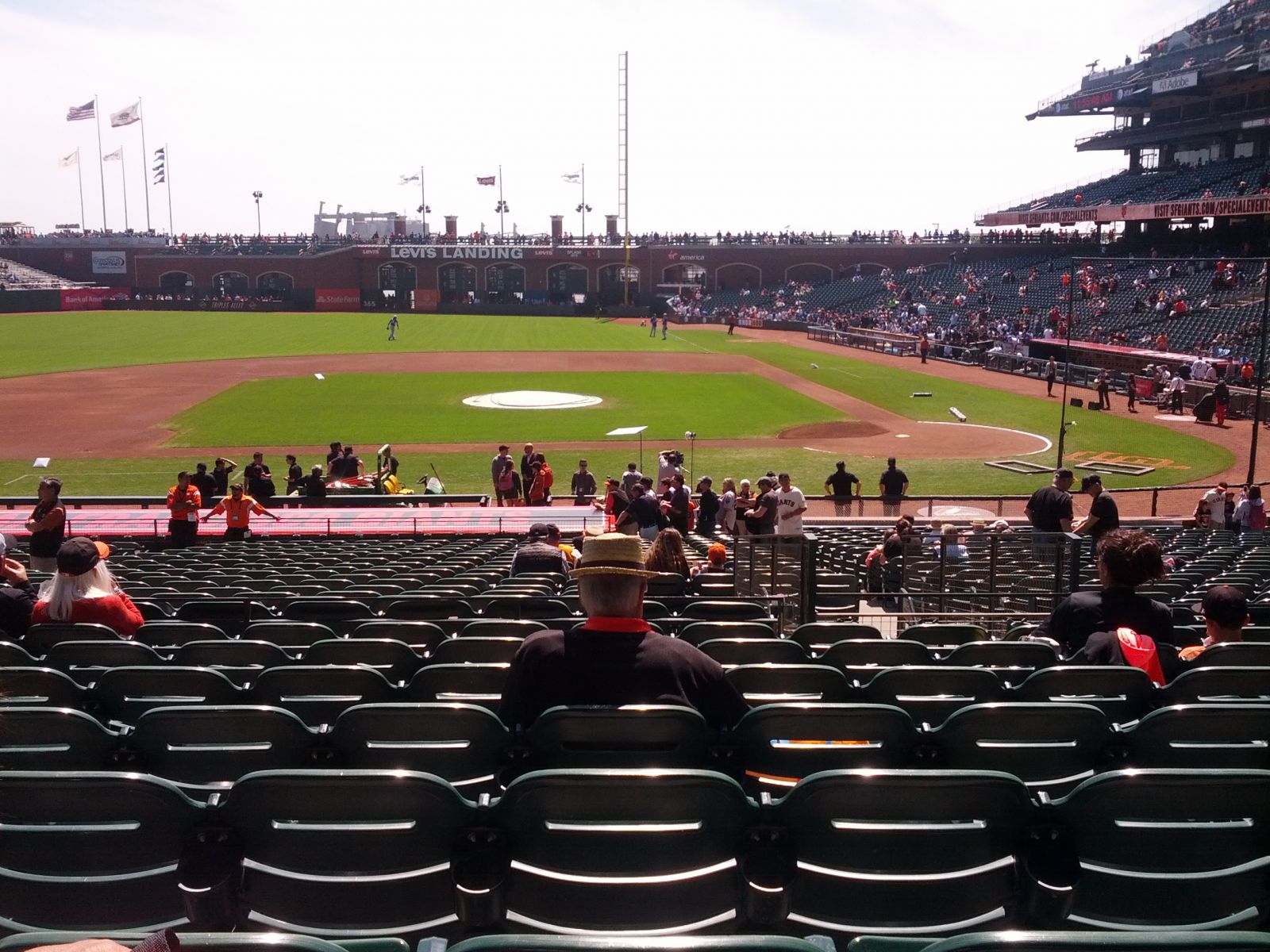 Great seats Oracle Park Section 122 Review