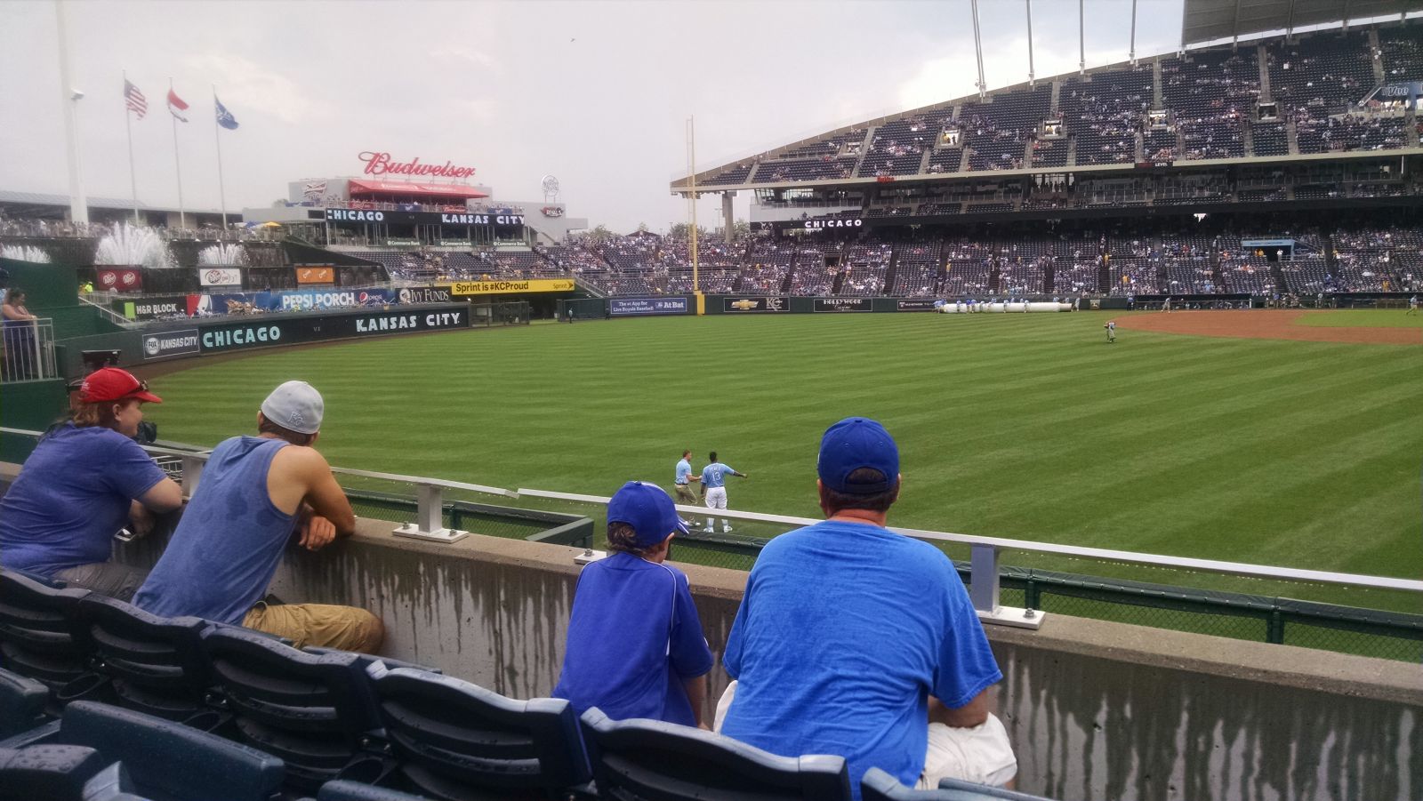 Good outfield seats Kauffman Stadium Section 105 Review