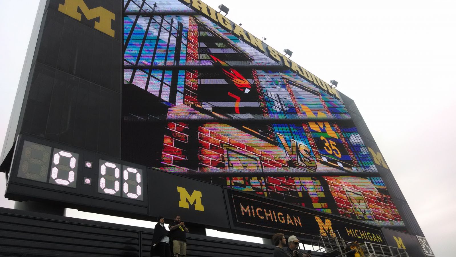 michigan stadium videoboard