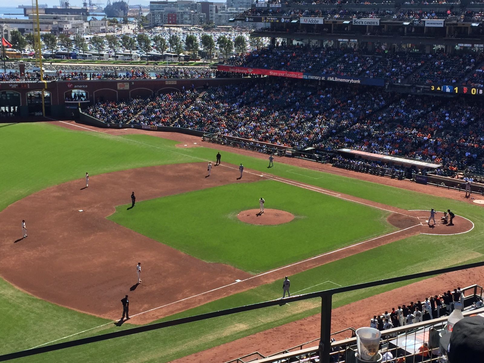 Section 327 at Oracle Park - RateYourSeats.com