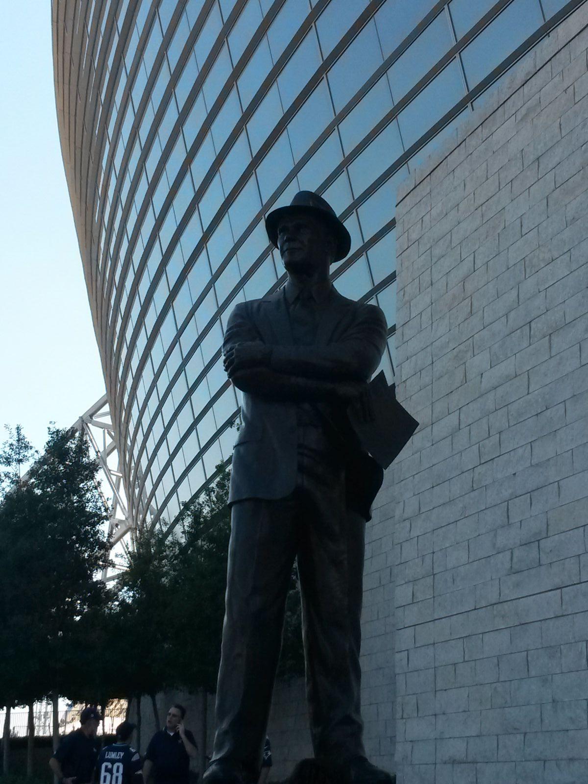 statue outside cowboys stadium