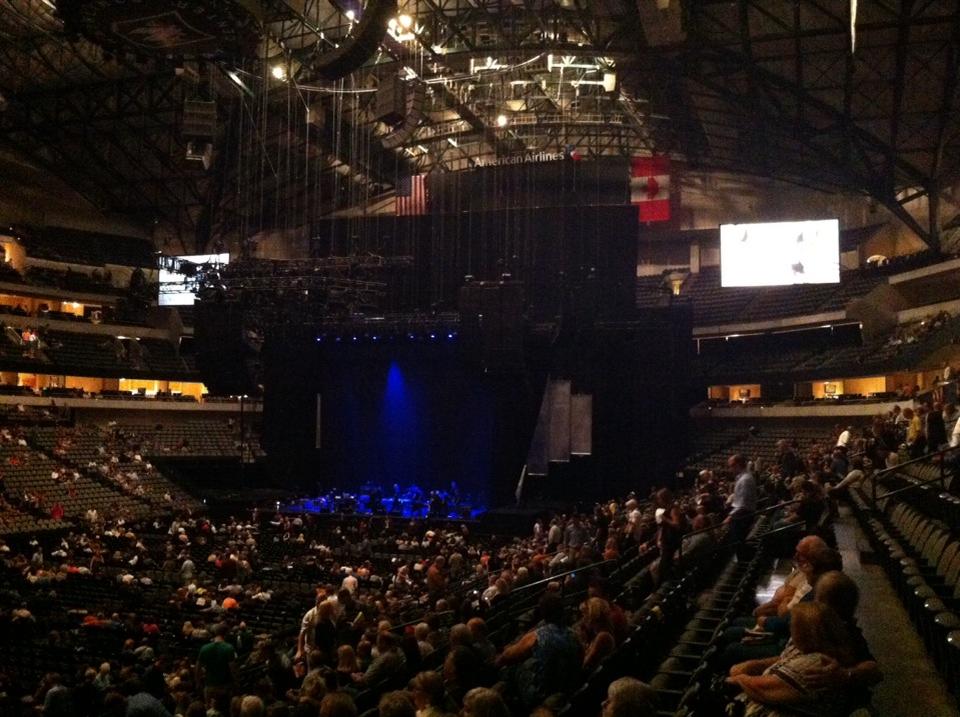 section 109, row u seat view  for concert - american airlines center