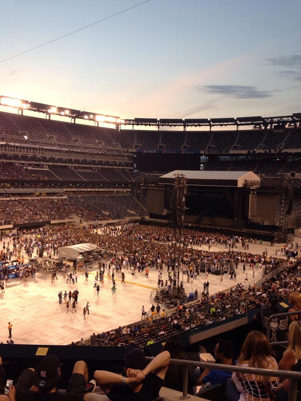 section 220c seat view  for concert - metlife stadium