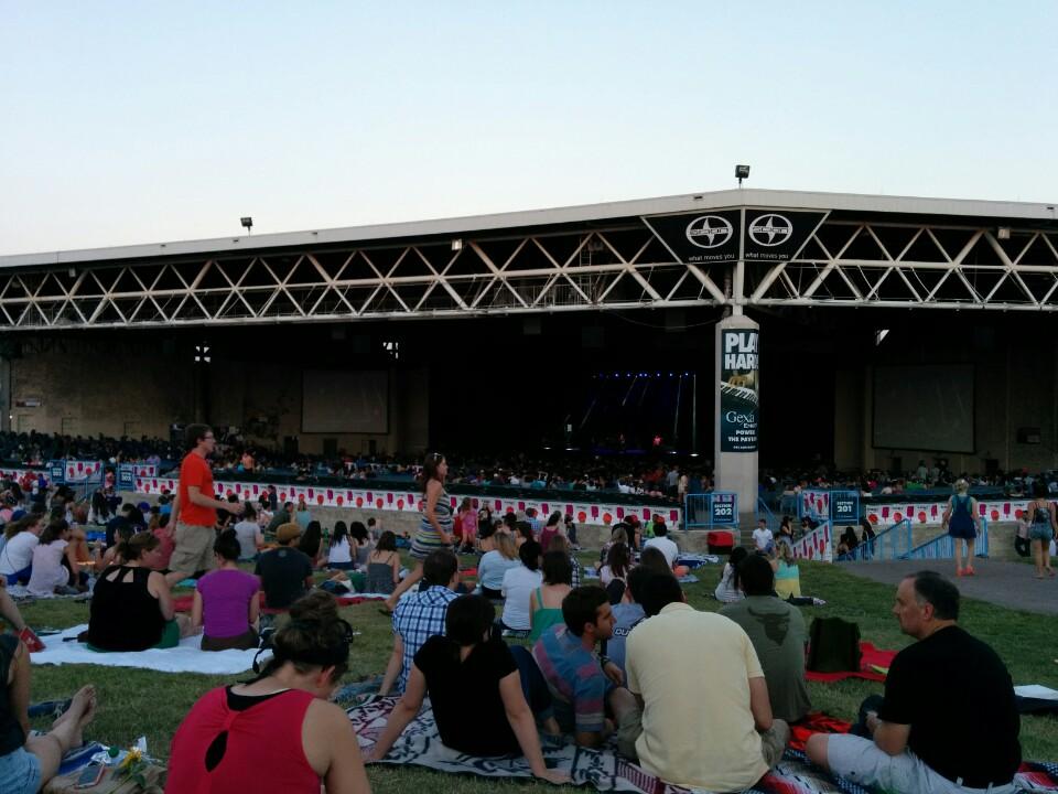 Dos Equis Pavilion Lawn Seats