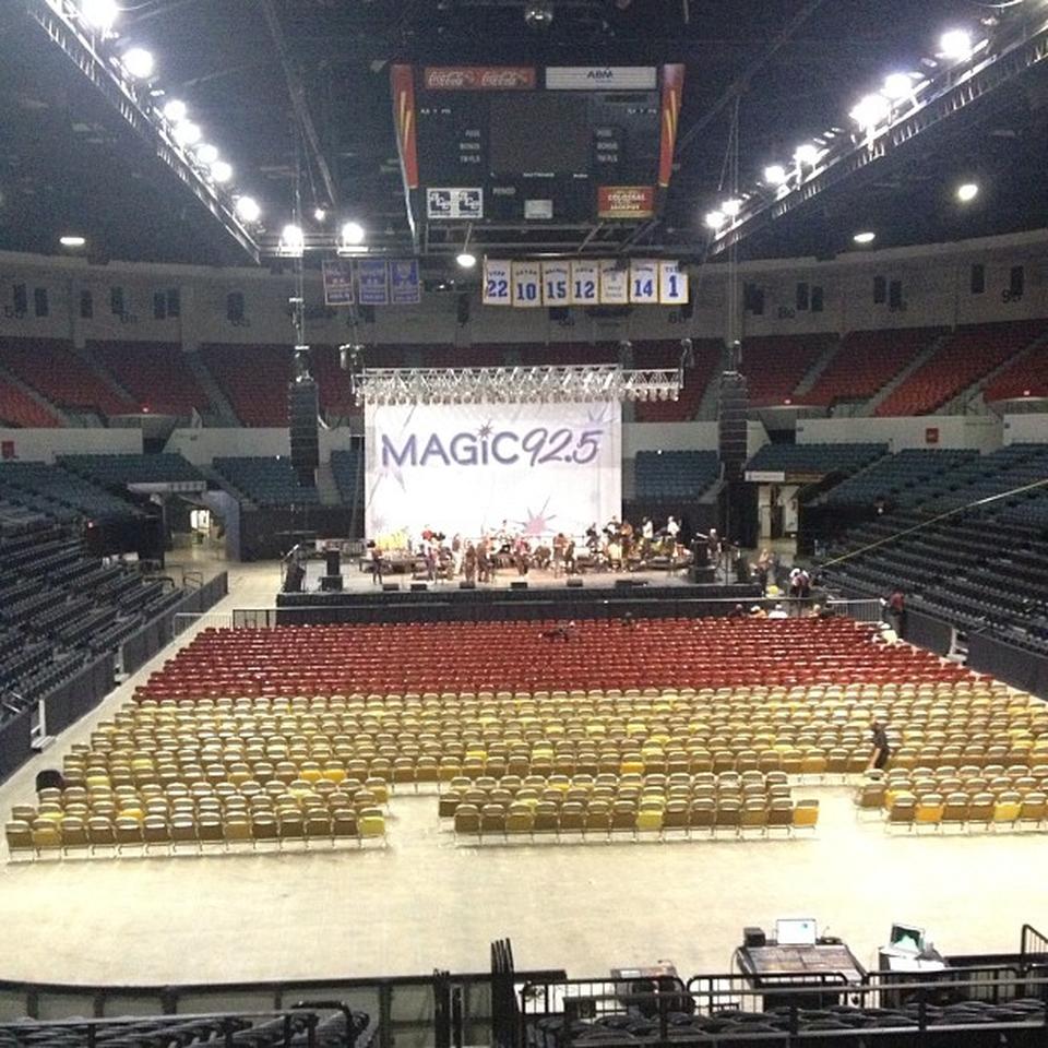 head-on concert view at Pechanga Arena