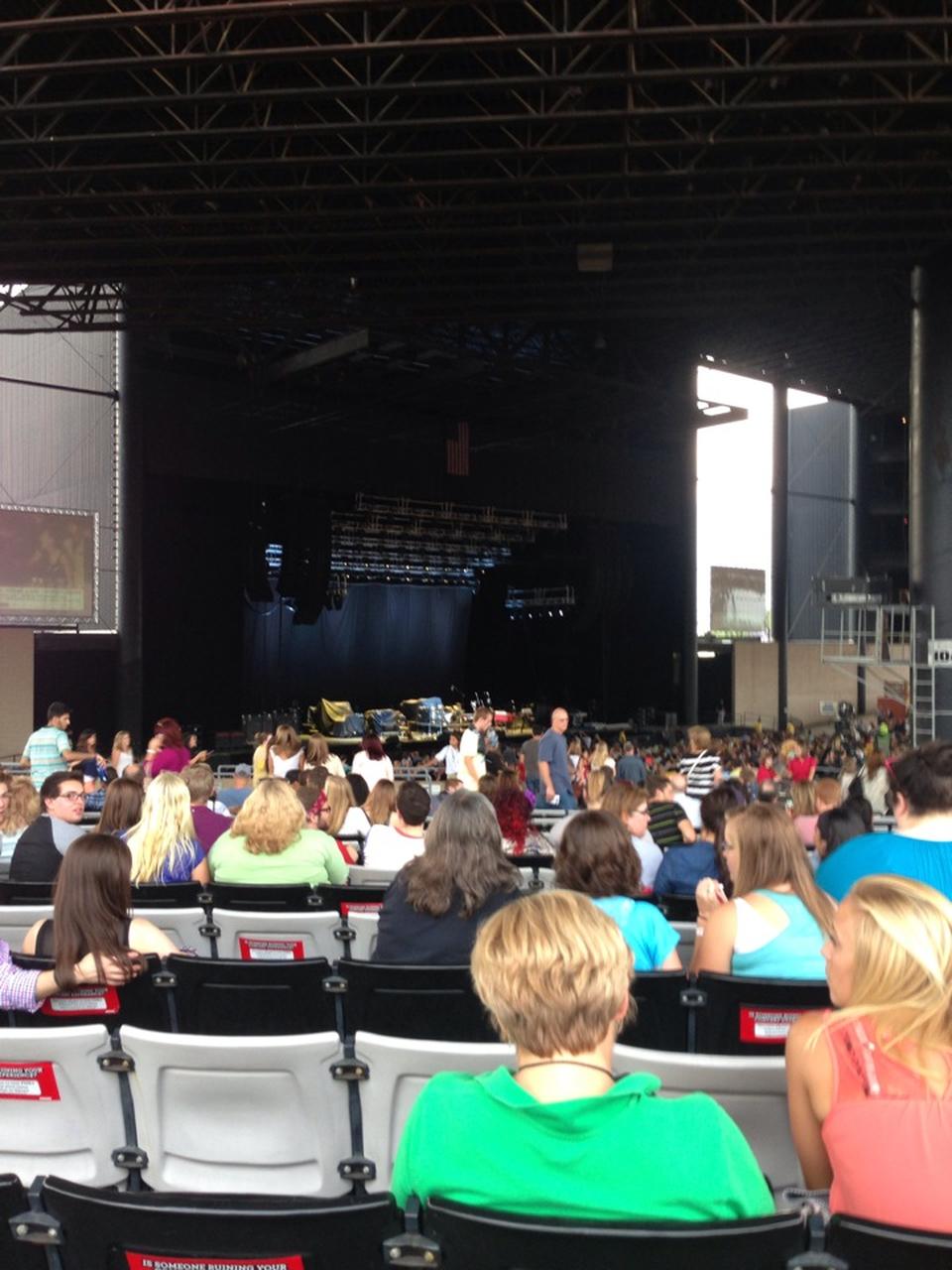 Hollywood Casino Amphitheatre (Tinley Park, IL) Section 207 ...