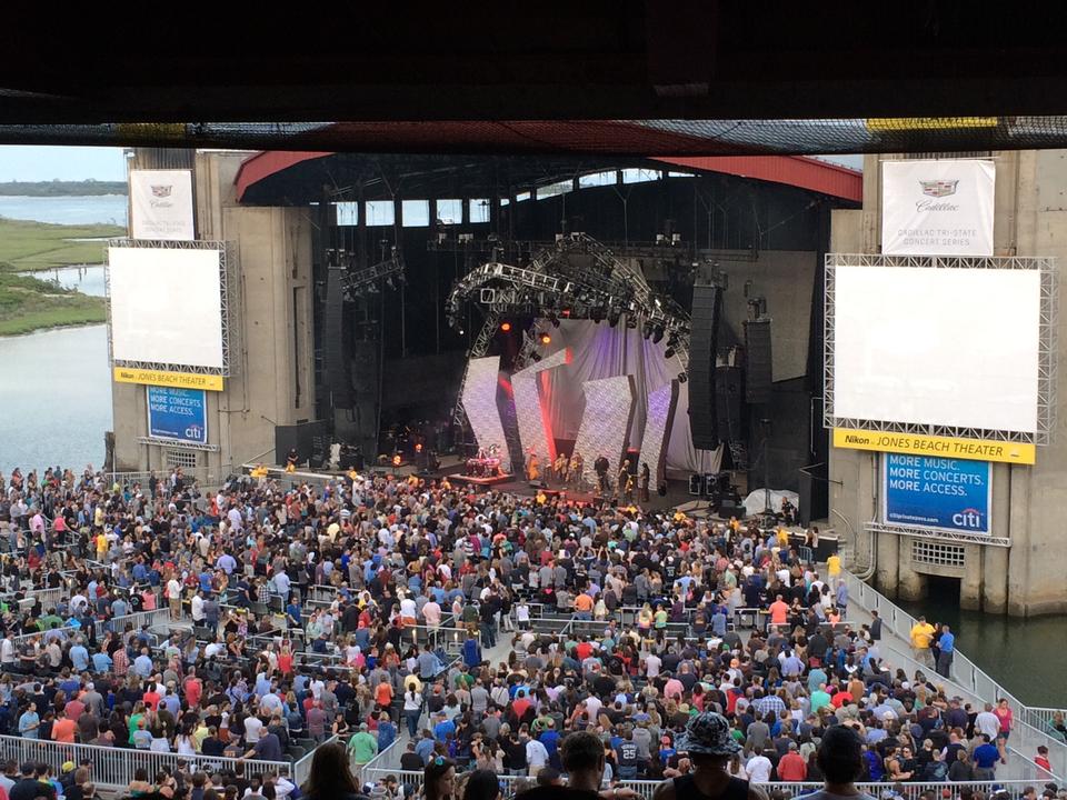 Jones Beach Theater Covered Seats