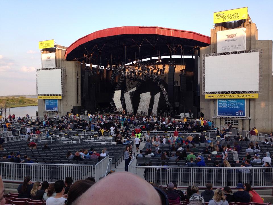 stadium 3r seat view  - jones beach theater