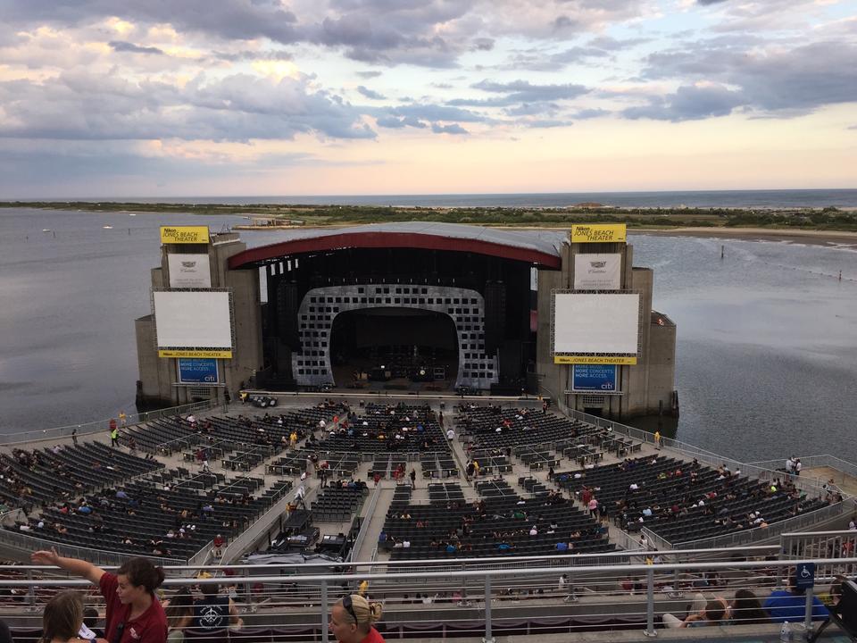 mezzanine 21, row h seat view  - jones beach theater