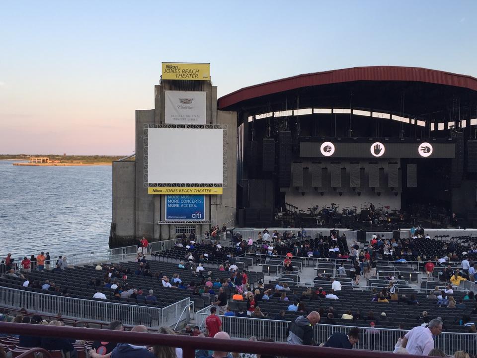 stadium 12l, row aa seat view  - jones beach theater