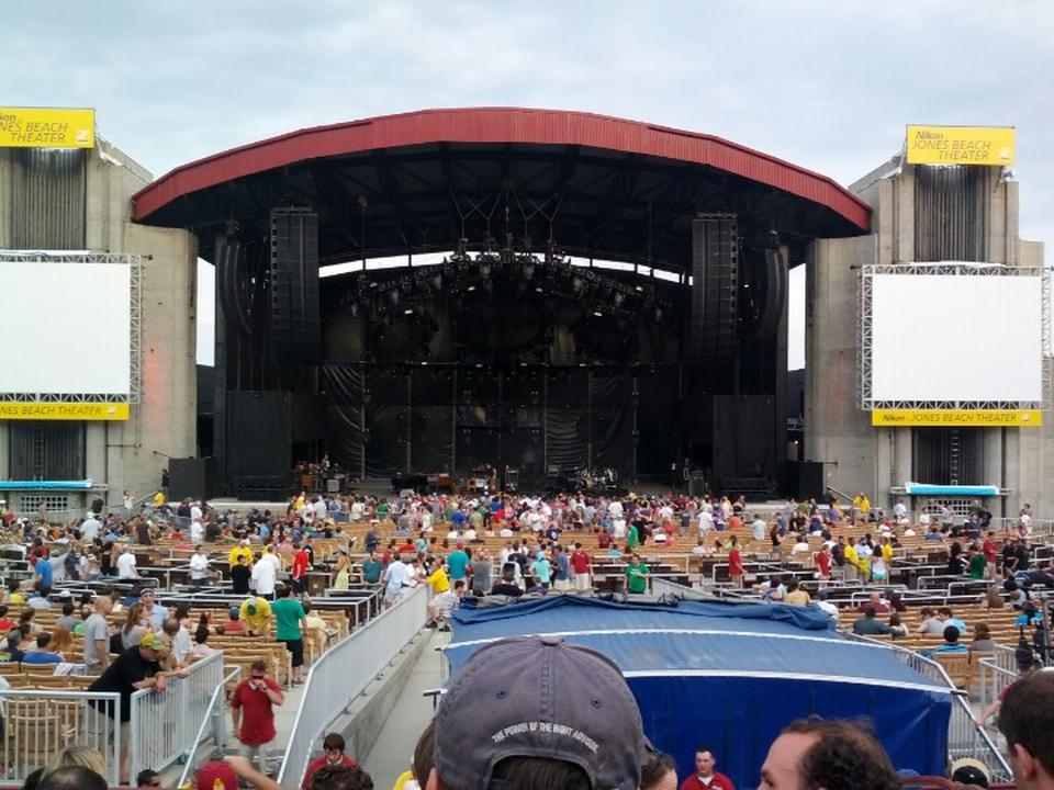 Stadium 9L at Jones Beach Theater