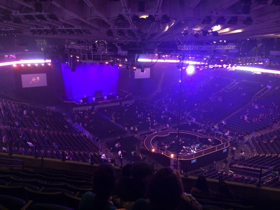 section 211, row 6 seat view  - oakland arena