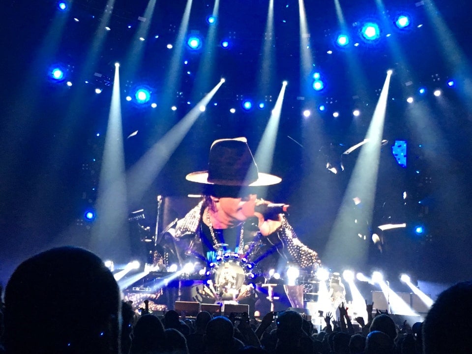 floor e seat view for concert - t-mobile arena