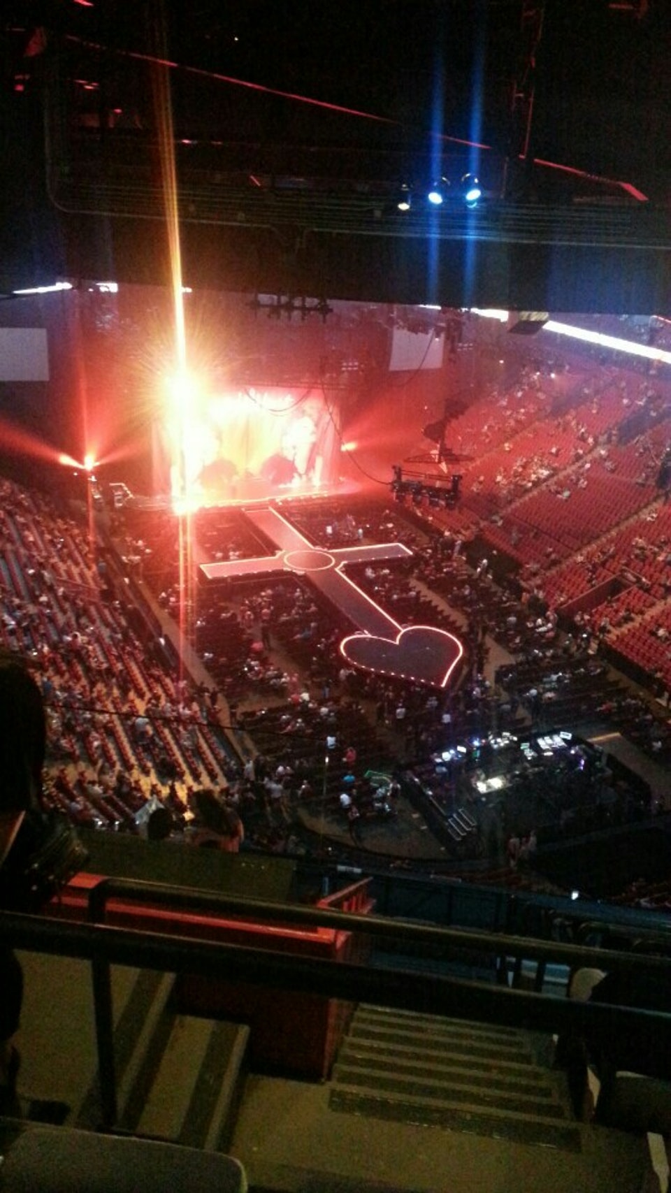 section 330 seat view  for concert - bell centre