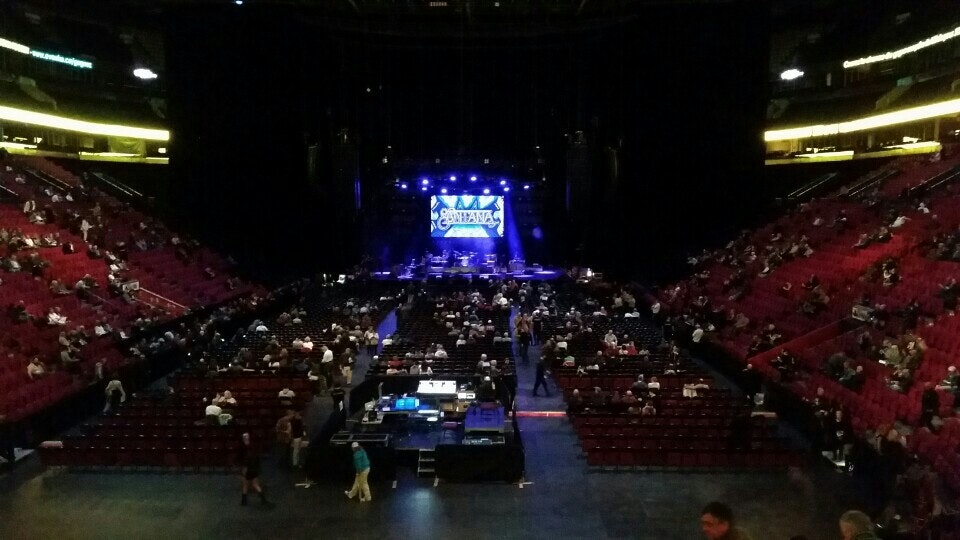 head-on concert view at Bell Centre