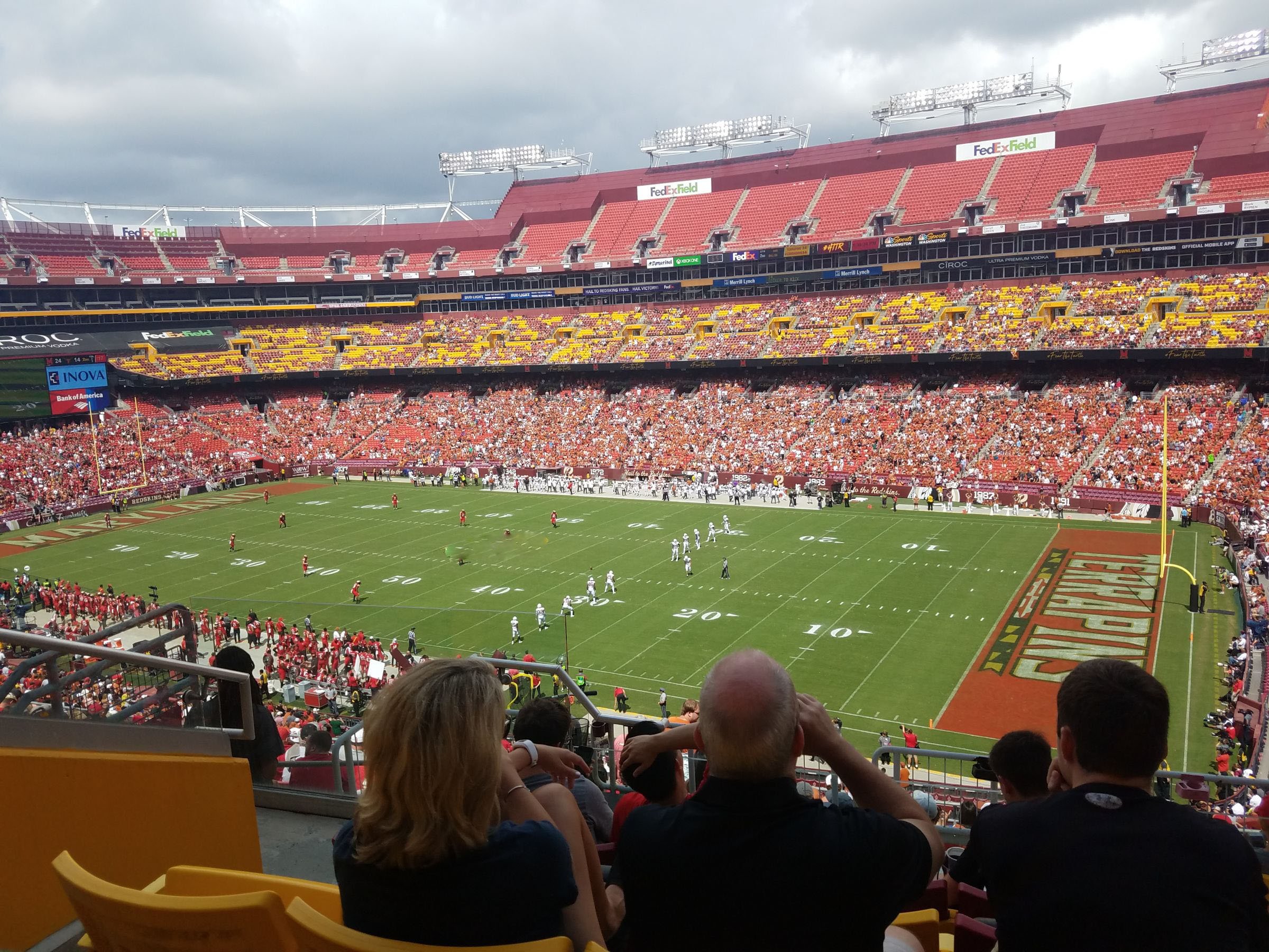 zone b club 338, row 14 seat view  - fedexfield