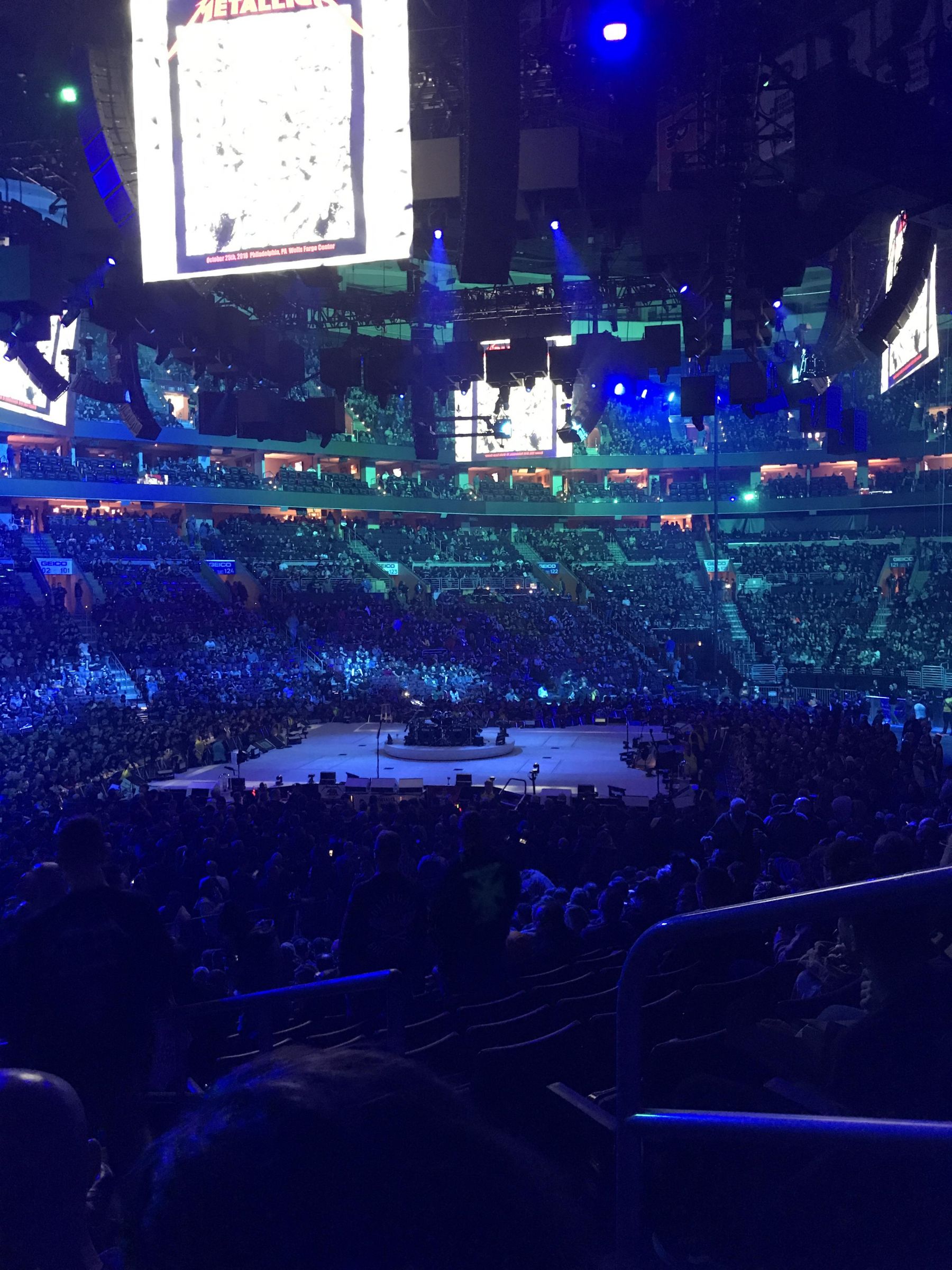 Rev Row Wells Fargo Center - qyyw68h