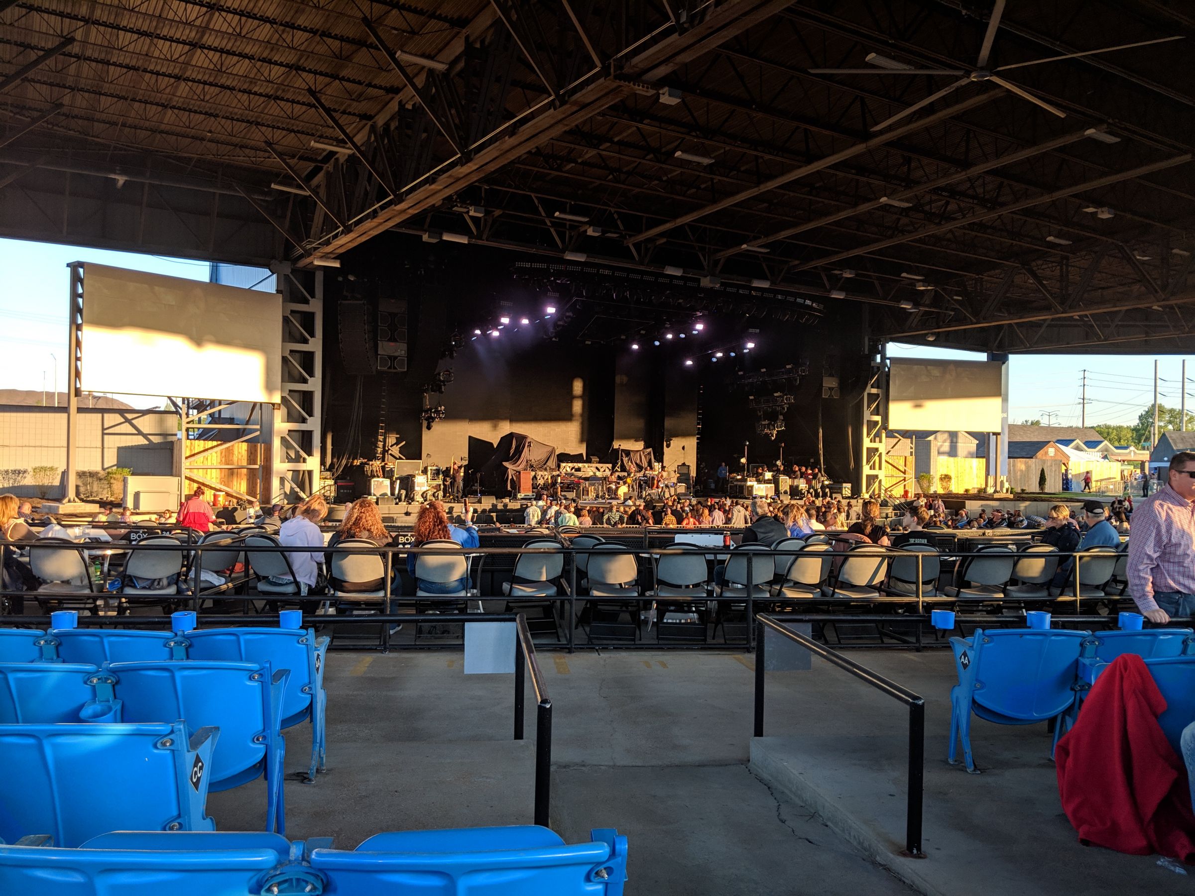 left center, row ff seat view  - hollywood casino amphitheatre st. louis