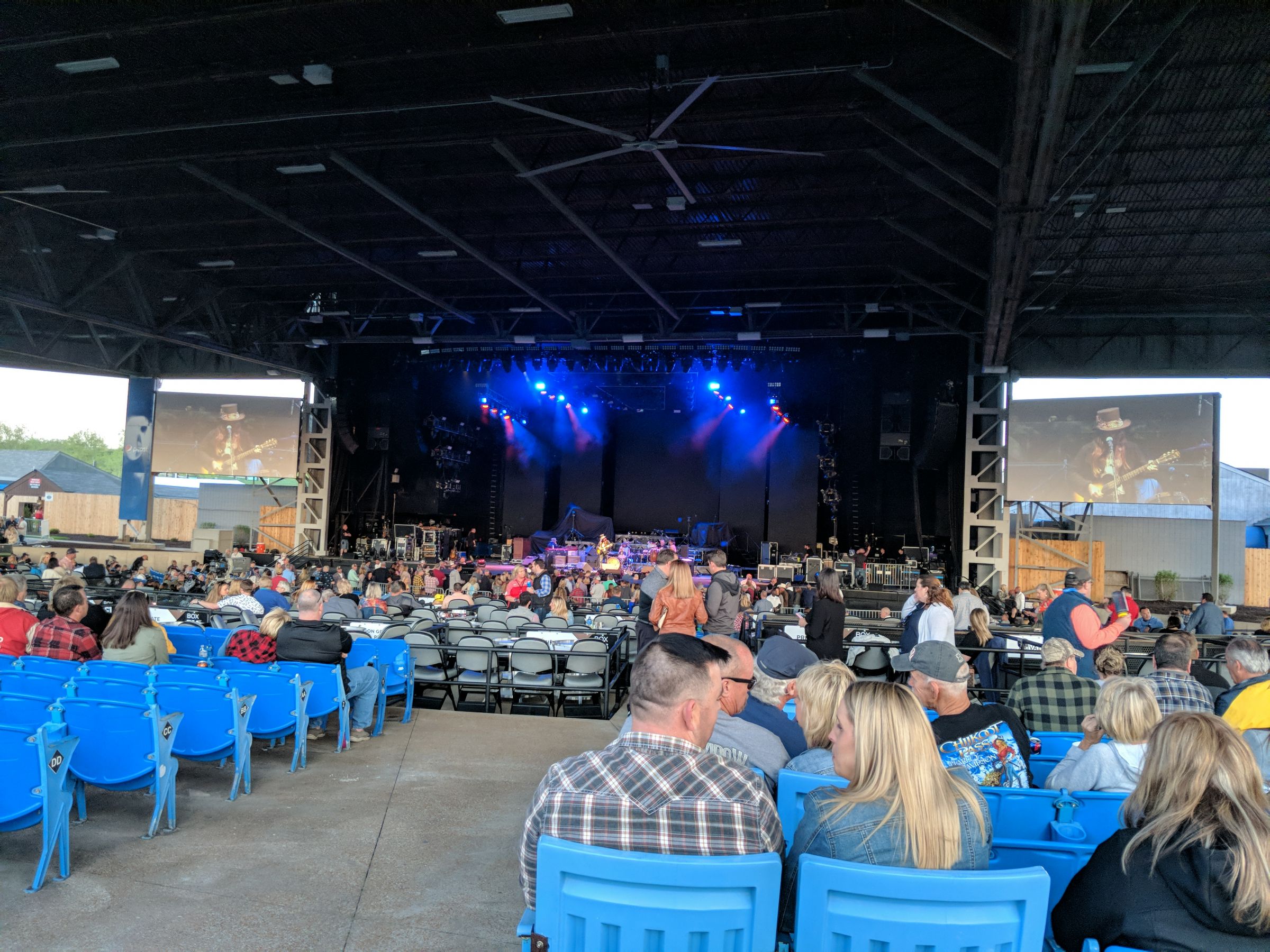 right center, row jj seat view  - hollywood casino amphitheatre st. louis