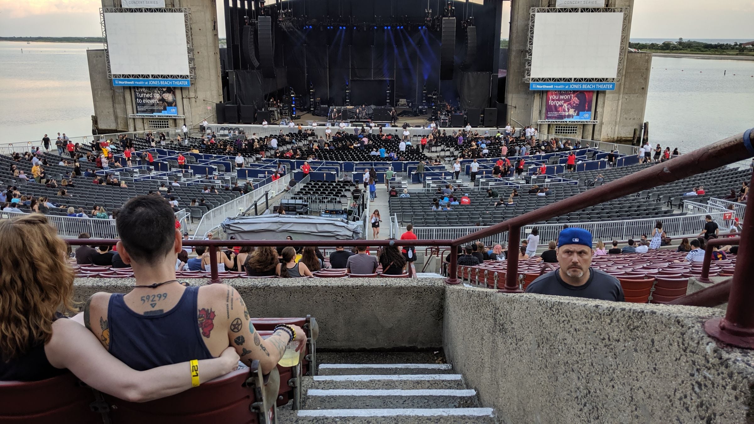 stadium 8r, row ff seat view  - jones beach theater
