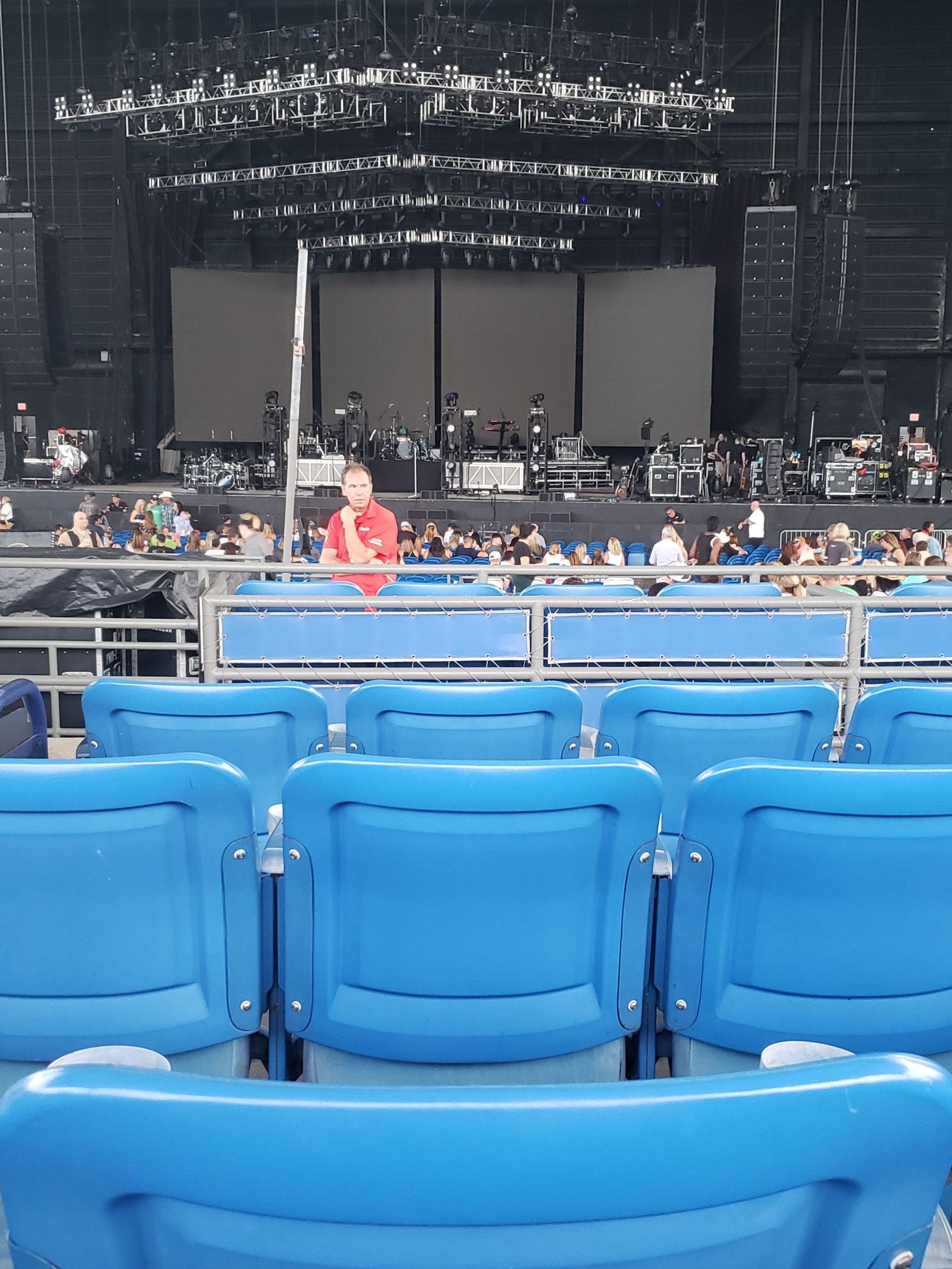 vip box seats seat view  - midflorida credit union amphitheatre