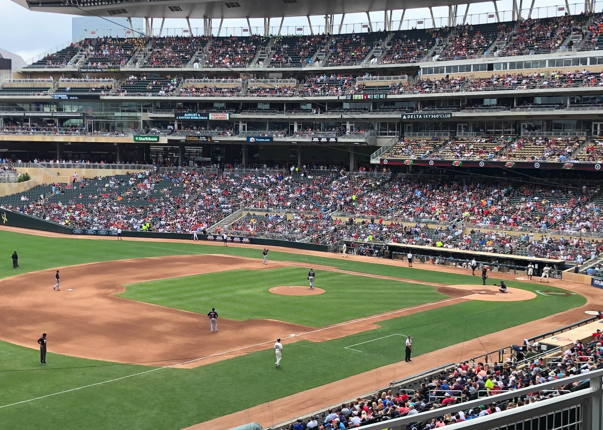 section r, row 1 seat view  - target field