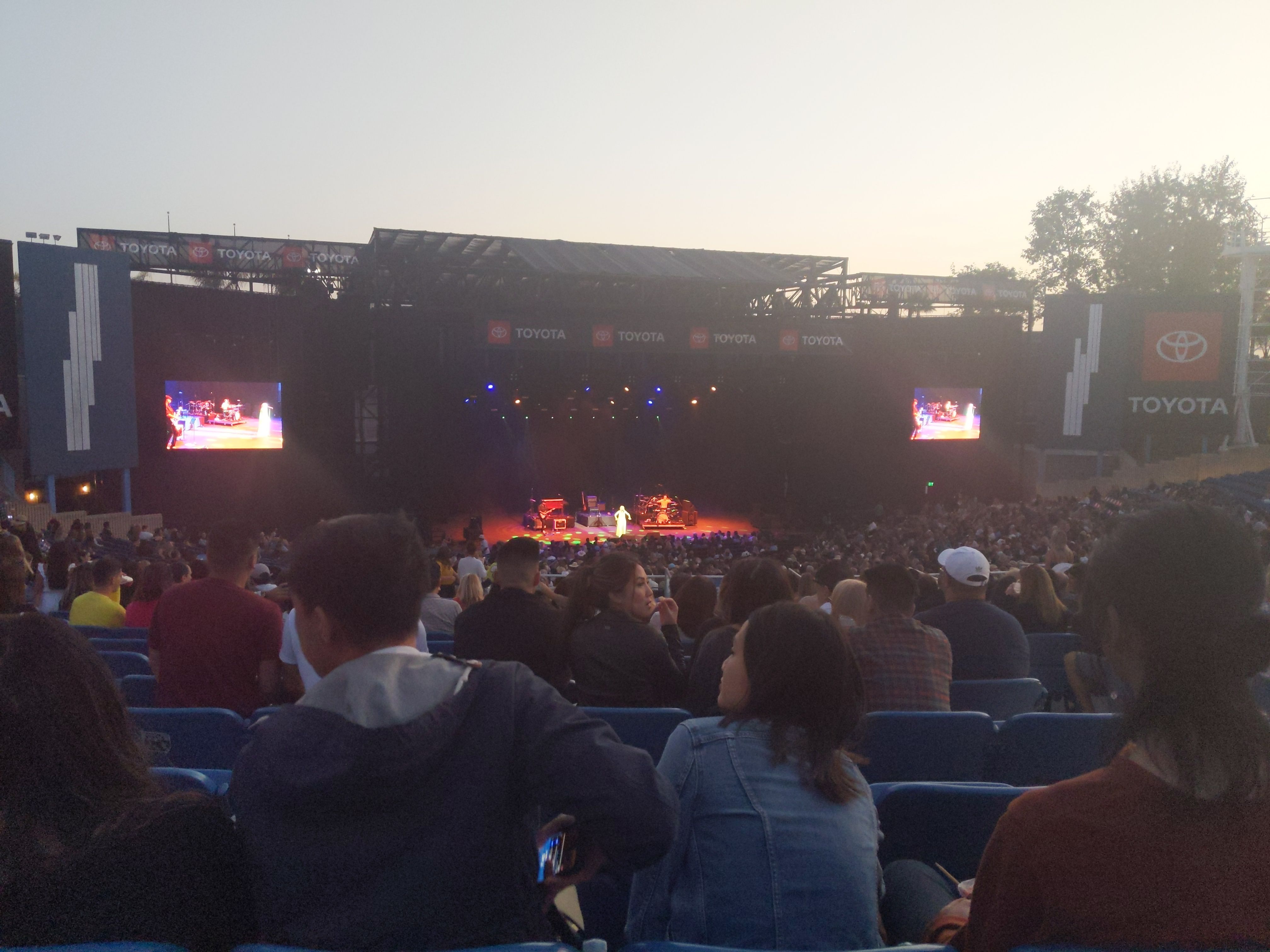 section 5, row r seat view  - pacific amphitheatre