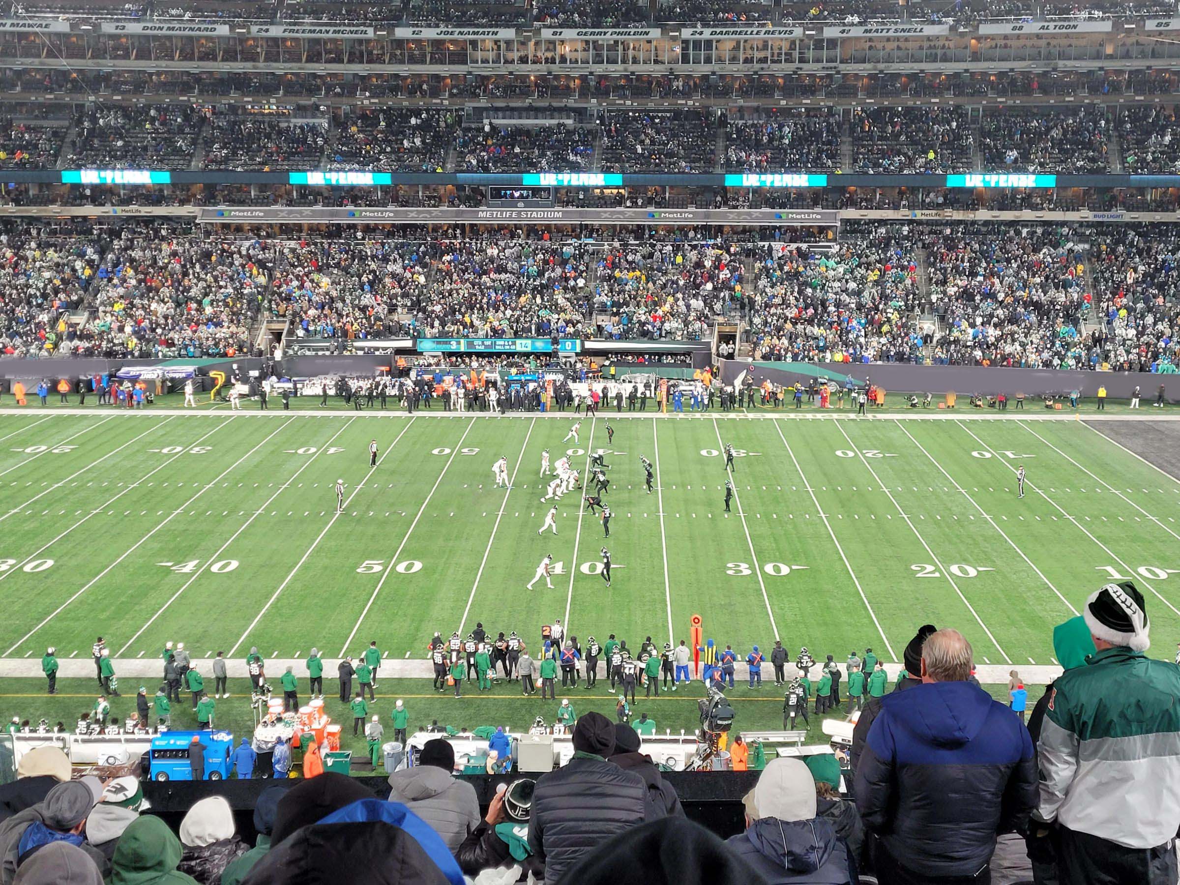 section 212, row 10 seat view  for football - metlife stadium