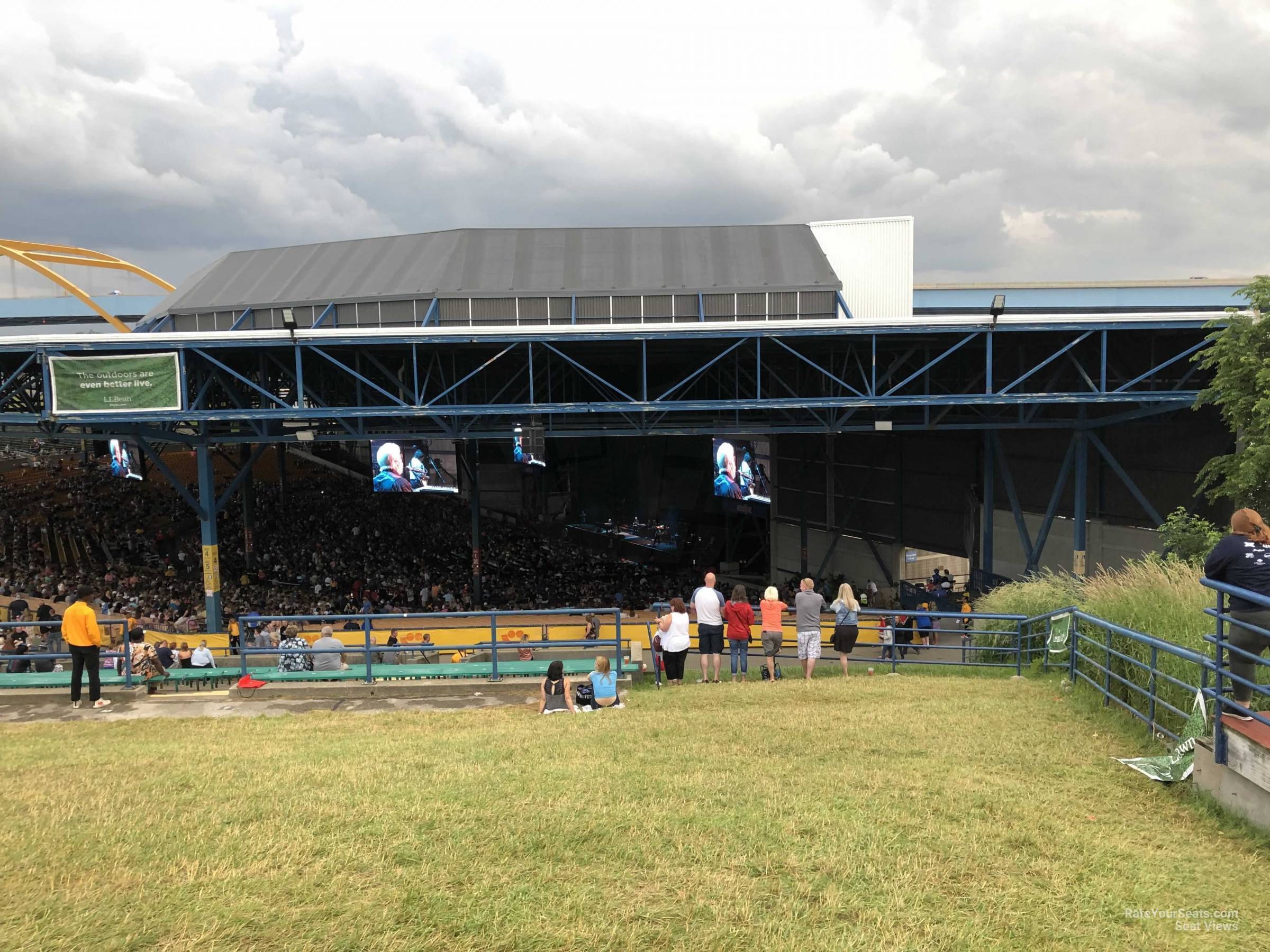 lawn seat view  - american family insurance amphitheater
