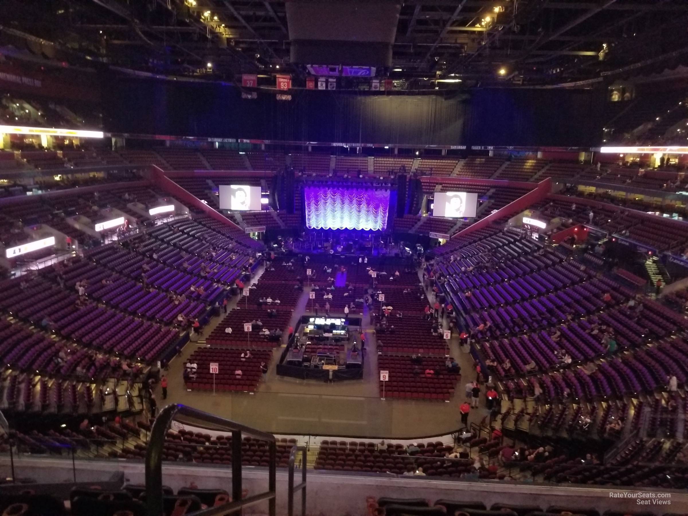 club c9, row 6 seat view  for concert - fla live arena