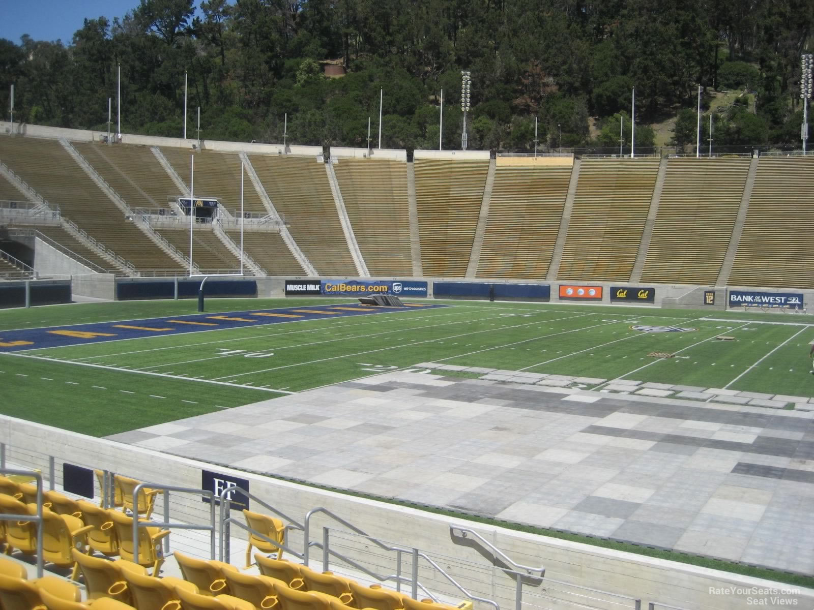 section g, row 9 seat view  - memorial stadium (cal)