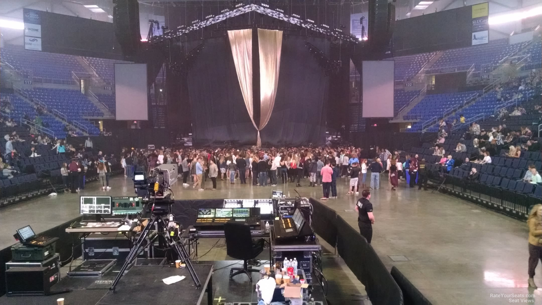 head-on concert view at Chaifetz Arena