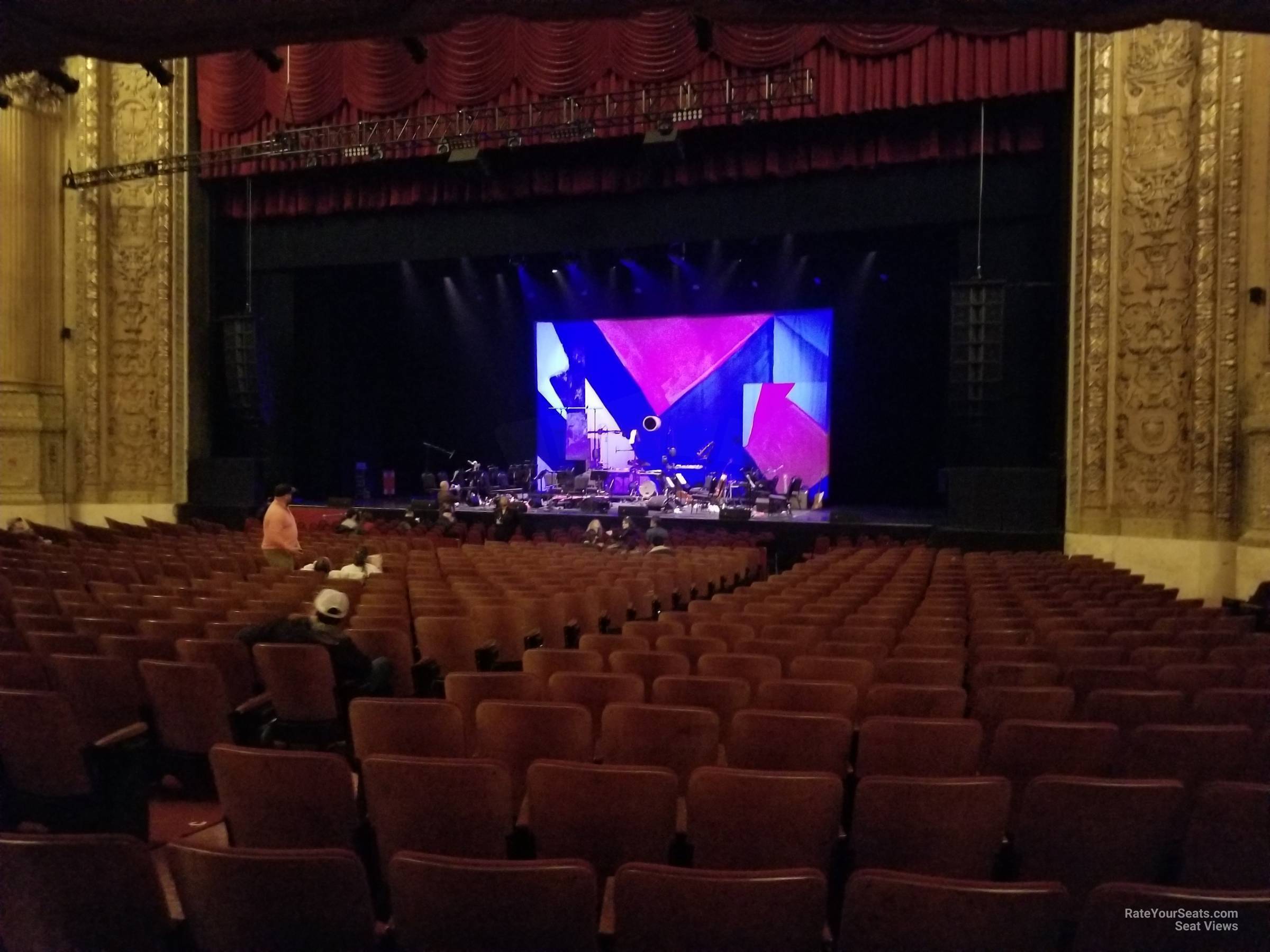 main floor 3r, row h seat view  - chicago theatre