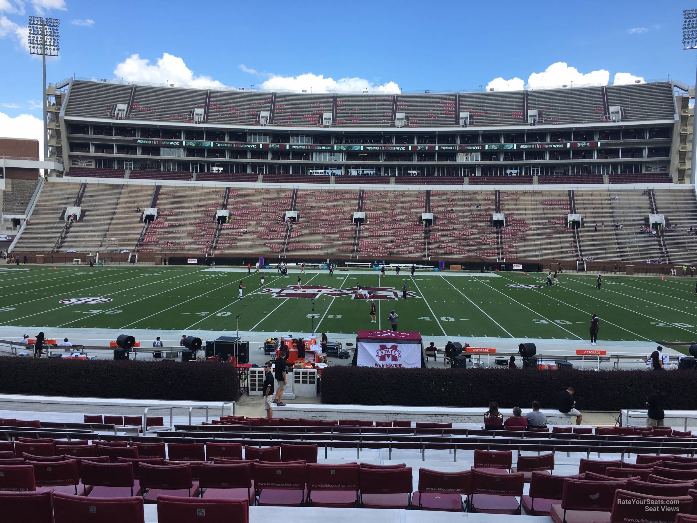 section 04, row 27 seat view  - davis wade stadium