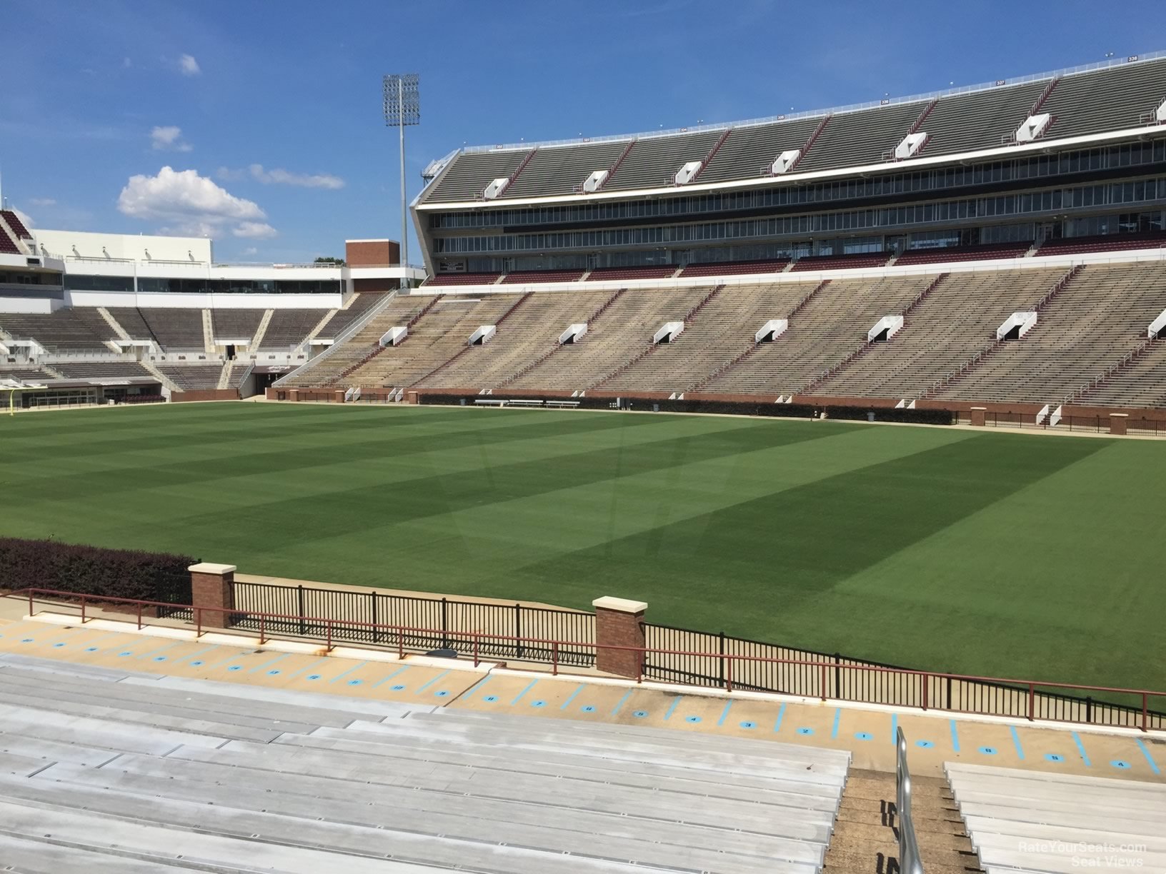 section 01, row 22 seat view  - davis wade stadium