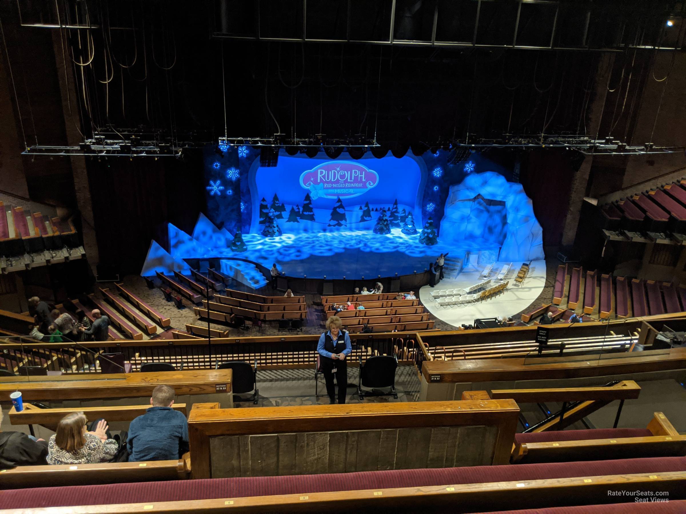 section 32, row p seat view  - grand ole opry house