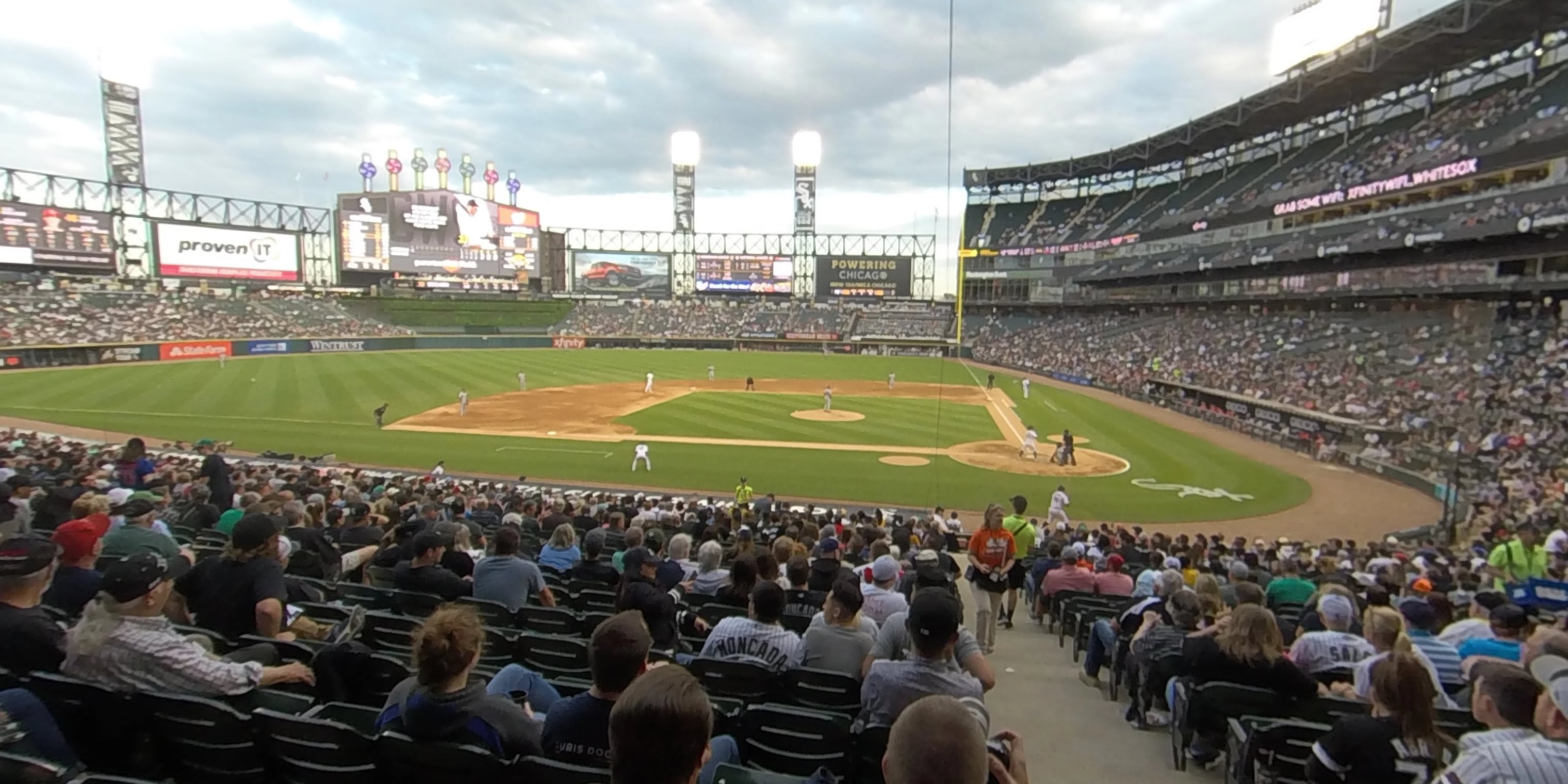 Share 113+ guaranteed rate field bag policy kidsdream.edu.vn