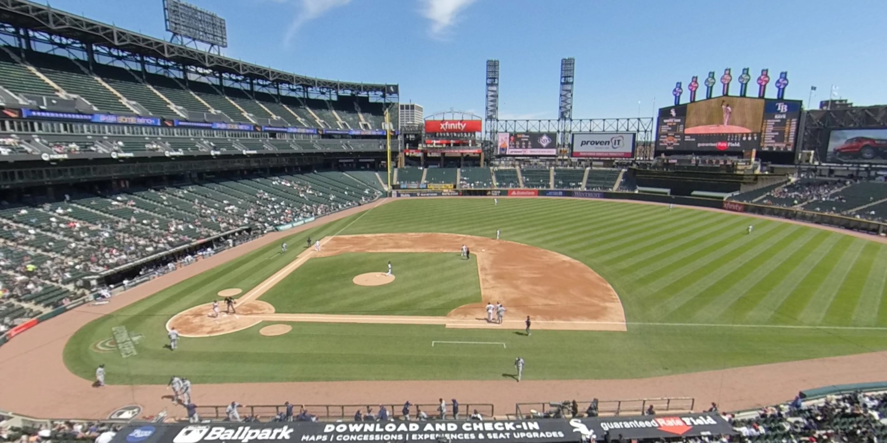 section 324 panoramic seat view  - guaranteed rate field