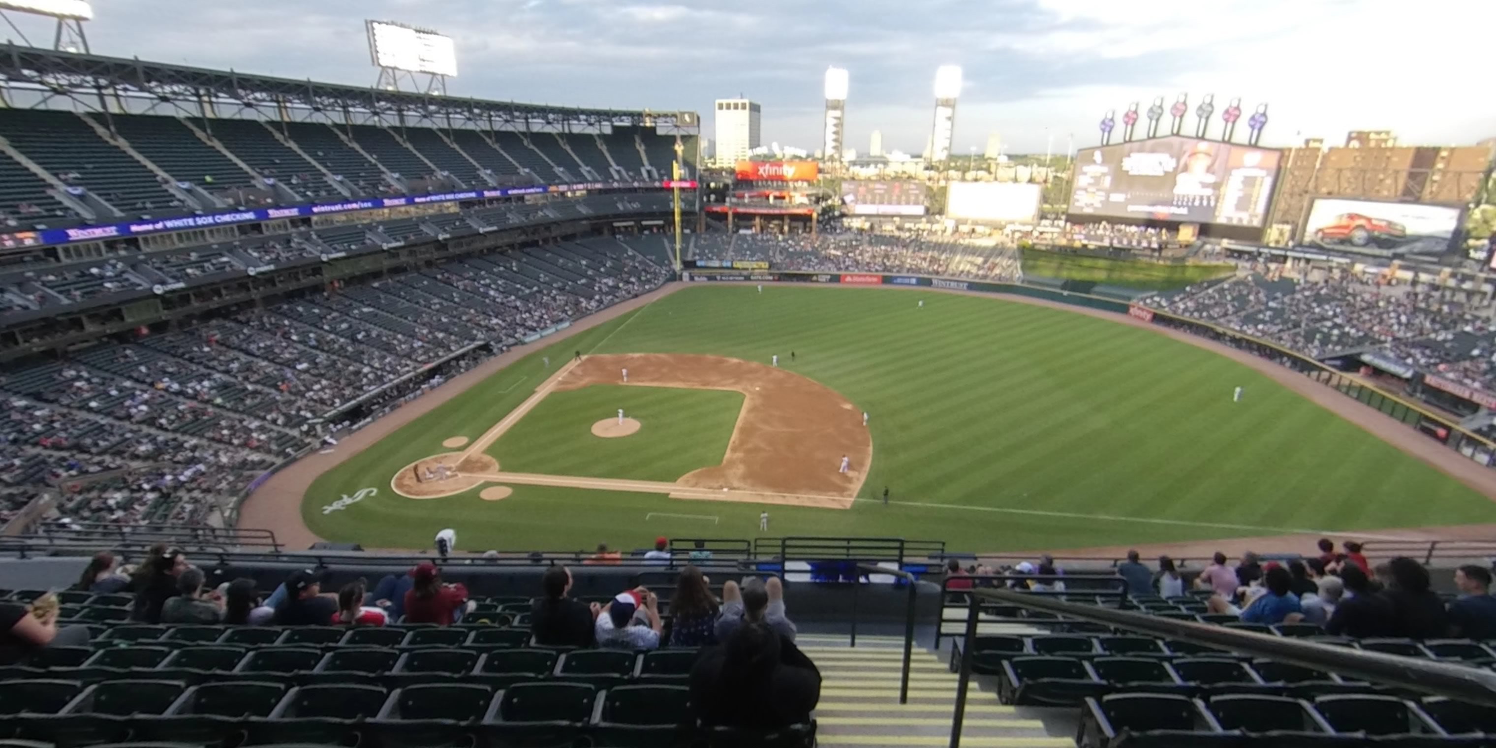 section 522 panoramic seat view  - guaranteed rate field