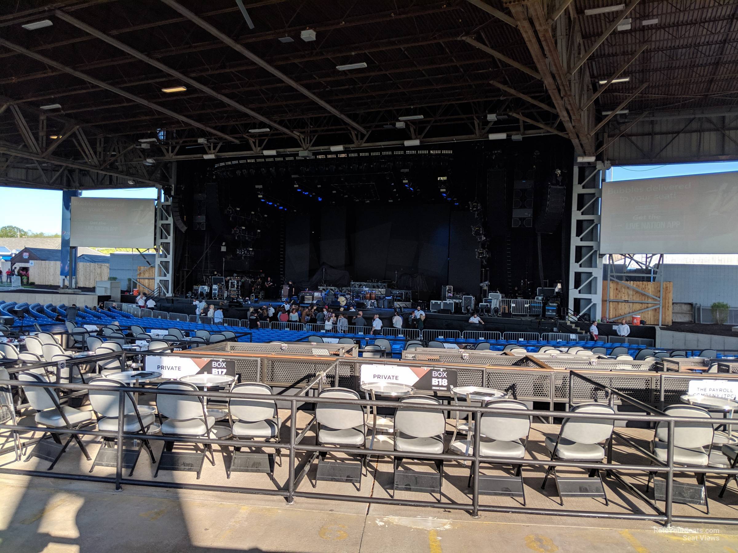 right center, row cc seat view  - hollywood casino amphitheatre st. louis